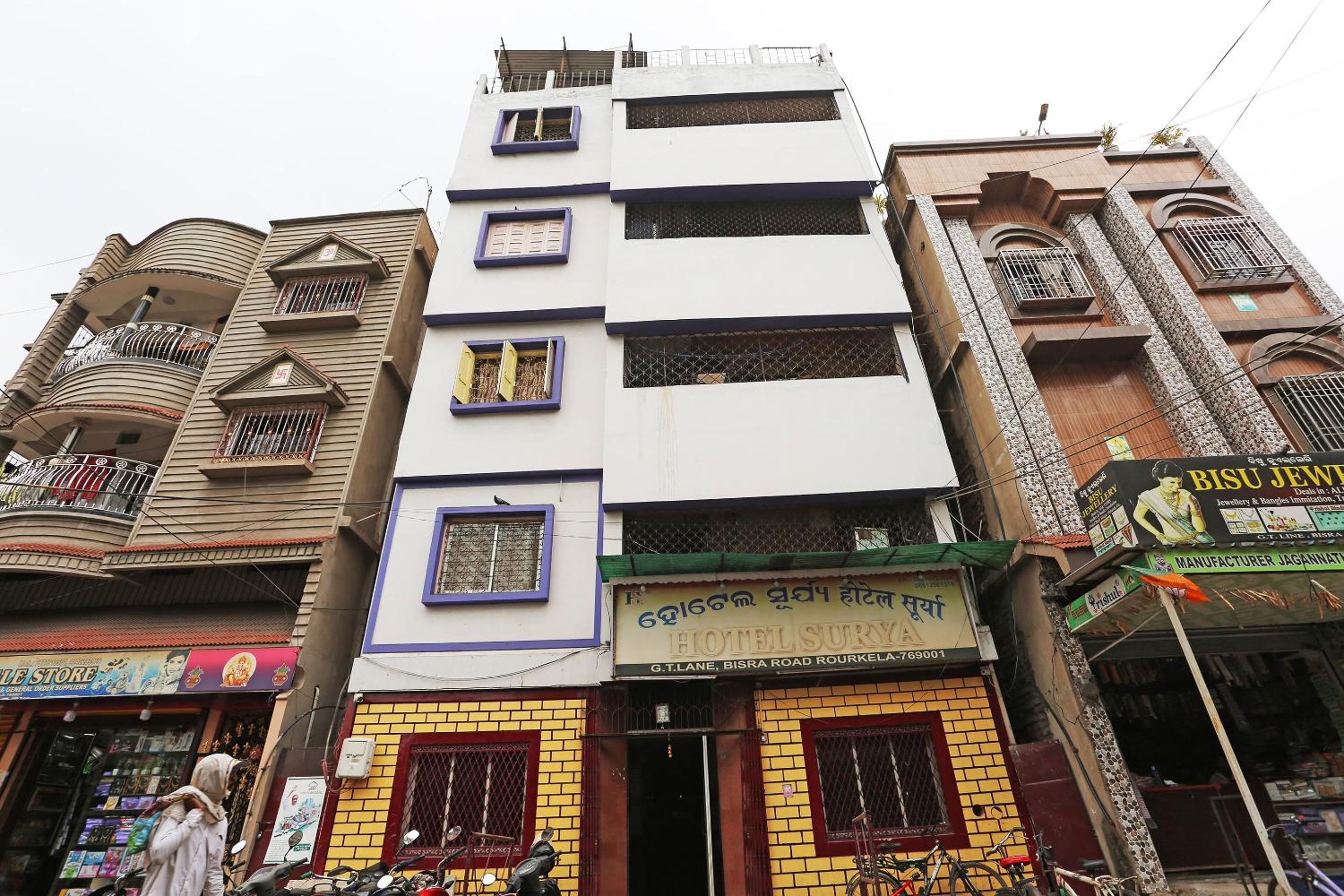 Hotel O Surya