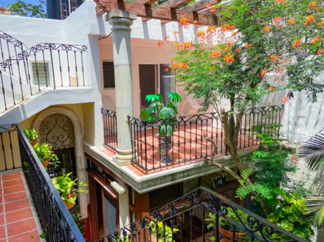 Casa Centrica 5bed/5bath AC/GYM 5 min 5ta av y Playa view 5
