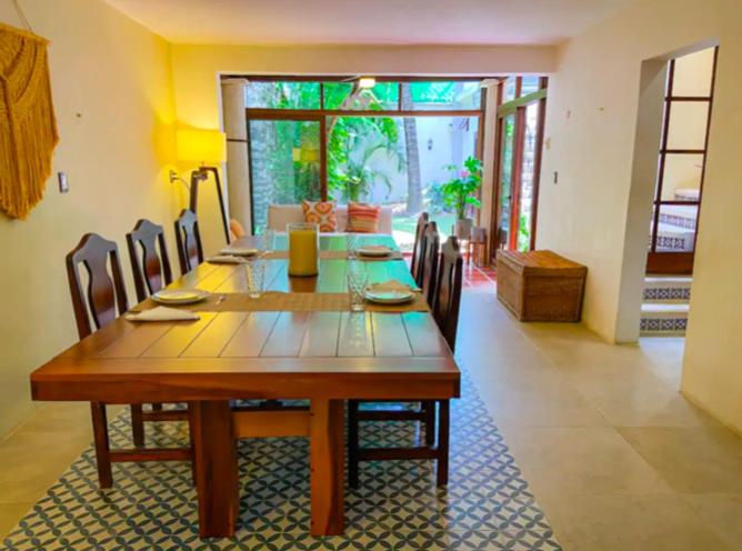 Casa Centrica 5bed/5bath AC/GYM 5 min 5ta av y Playa view 2