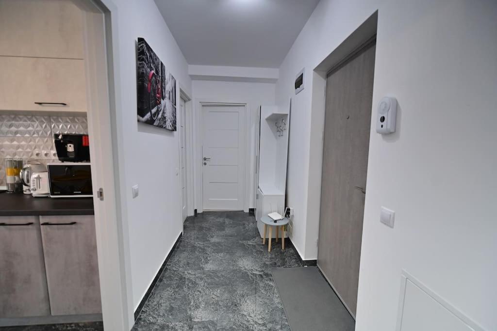 FLH - Just 5 en Şelimbăr — other