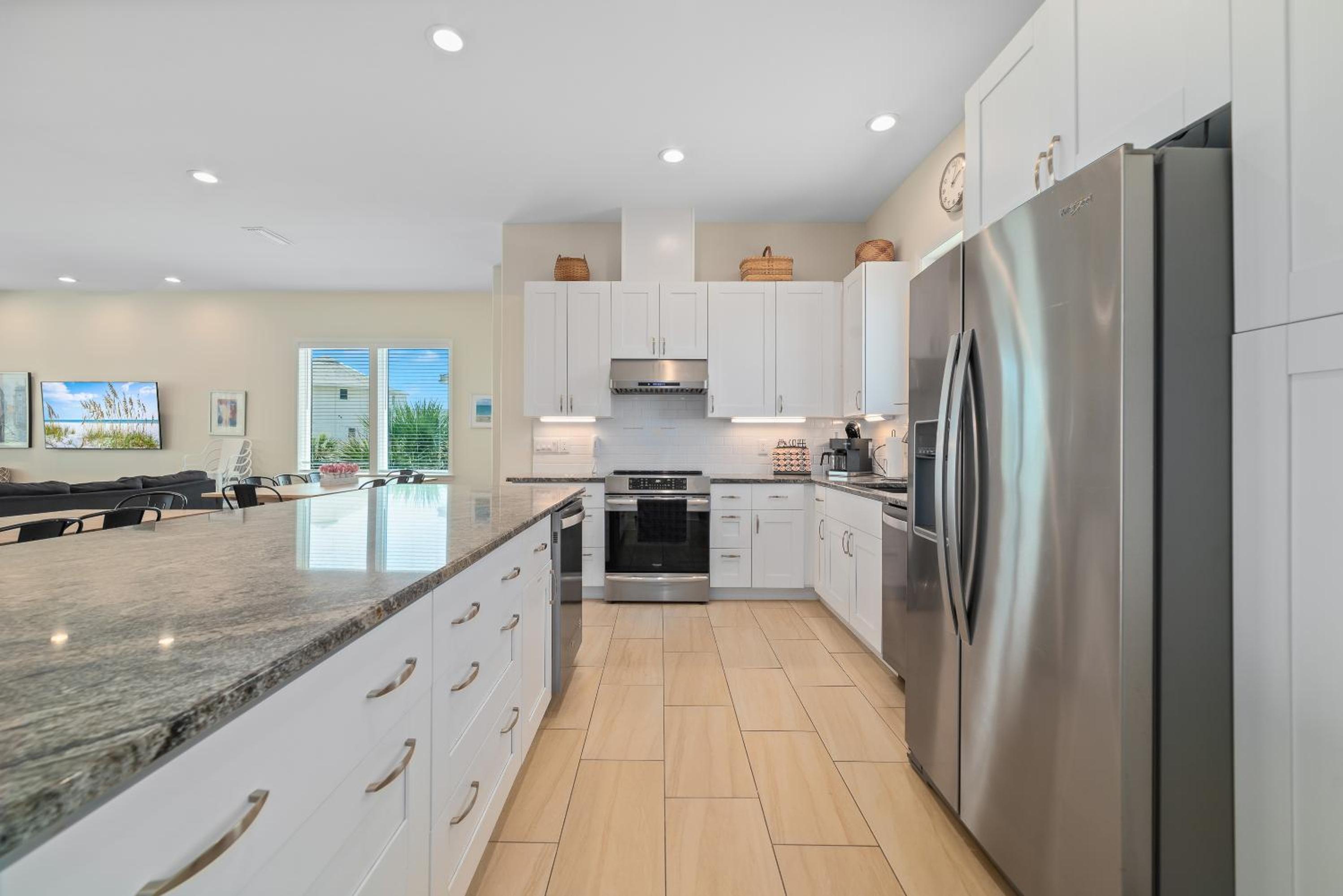 NEW Gulf Front with Game Room Family Friendly! view 2