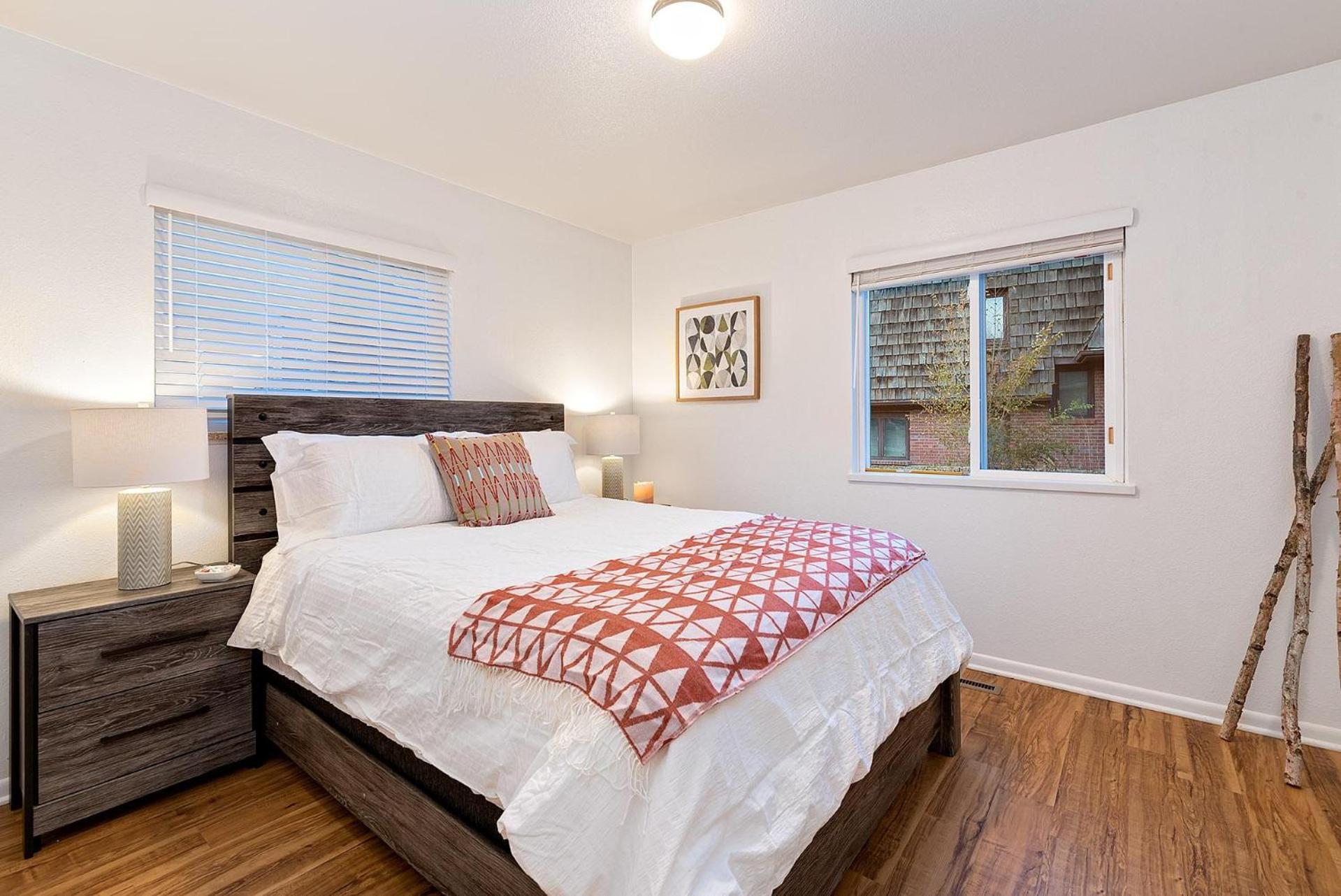 Stylish Getaway with Designer Touches - Free Bikes view 5