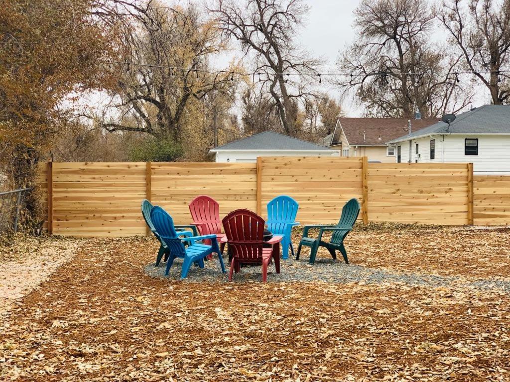 Stunning Bungalow next to UNC - Free Bikes!