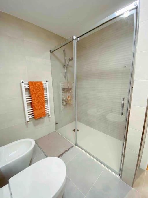 Apartamento en Edificio Nuevo con Piscina