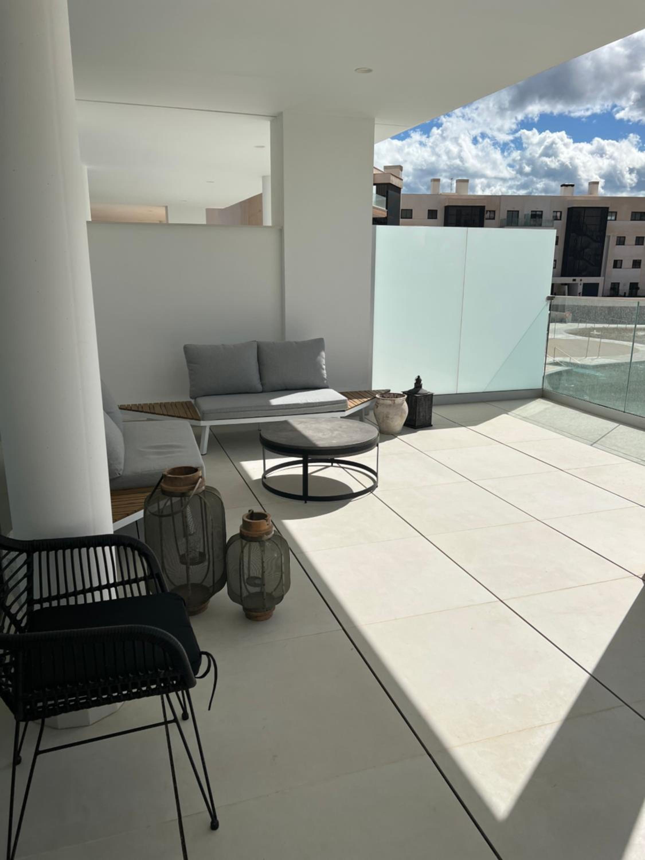 New apartment in Higueron West