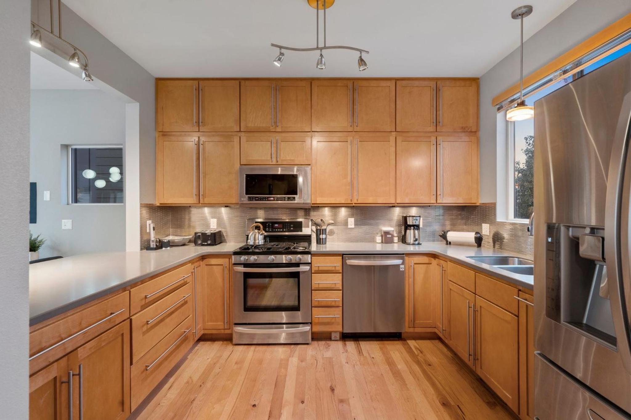 Sleek Home near Old Town with Rooftop Hot Tub & Mtn Views view 2