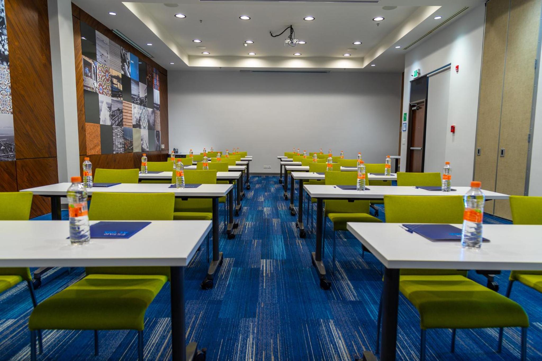 Ensenada Vacations - Holiday Inn Express Suites - Ensenada Centro, an IHG Hotel - Property Image 71