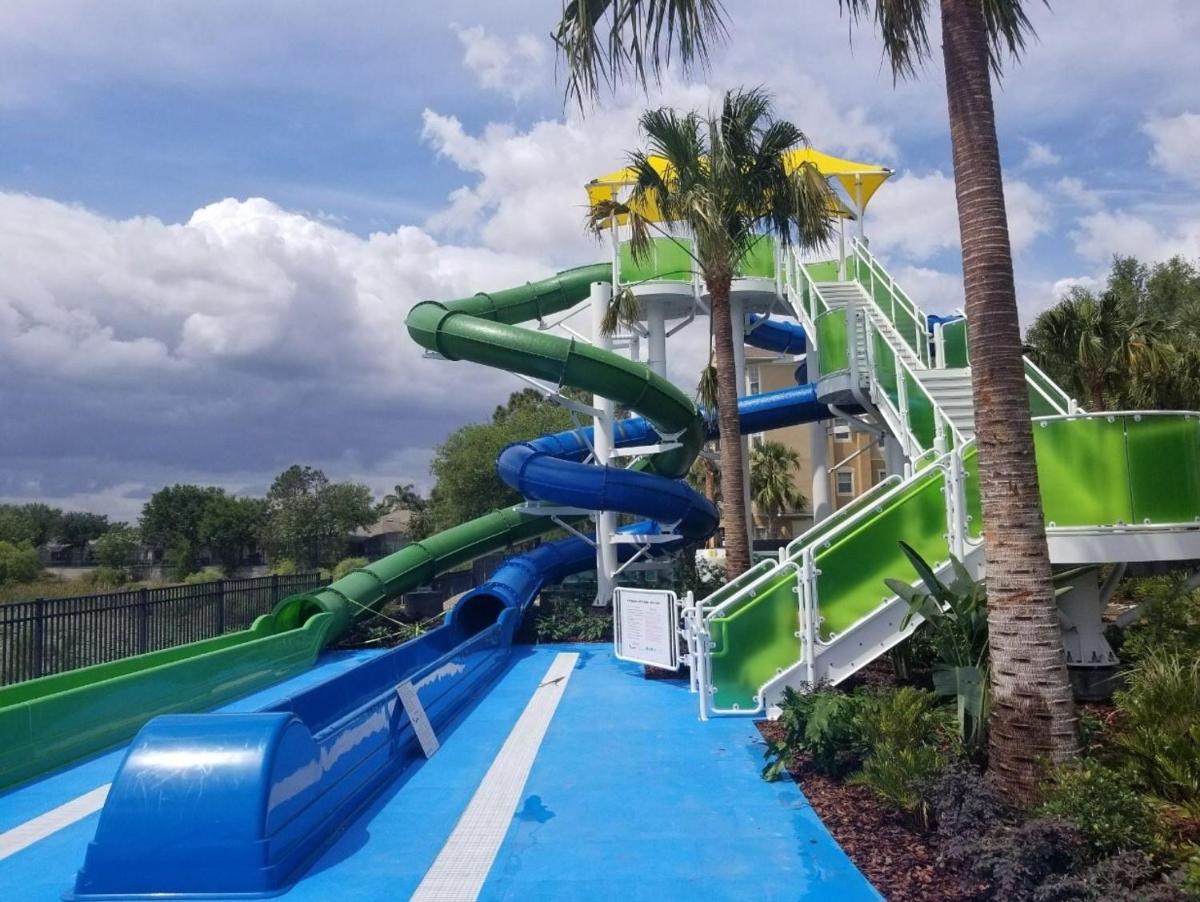 Mickeys Townhouse Private Screened Splash Pool