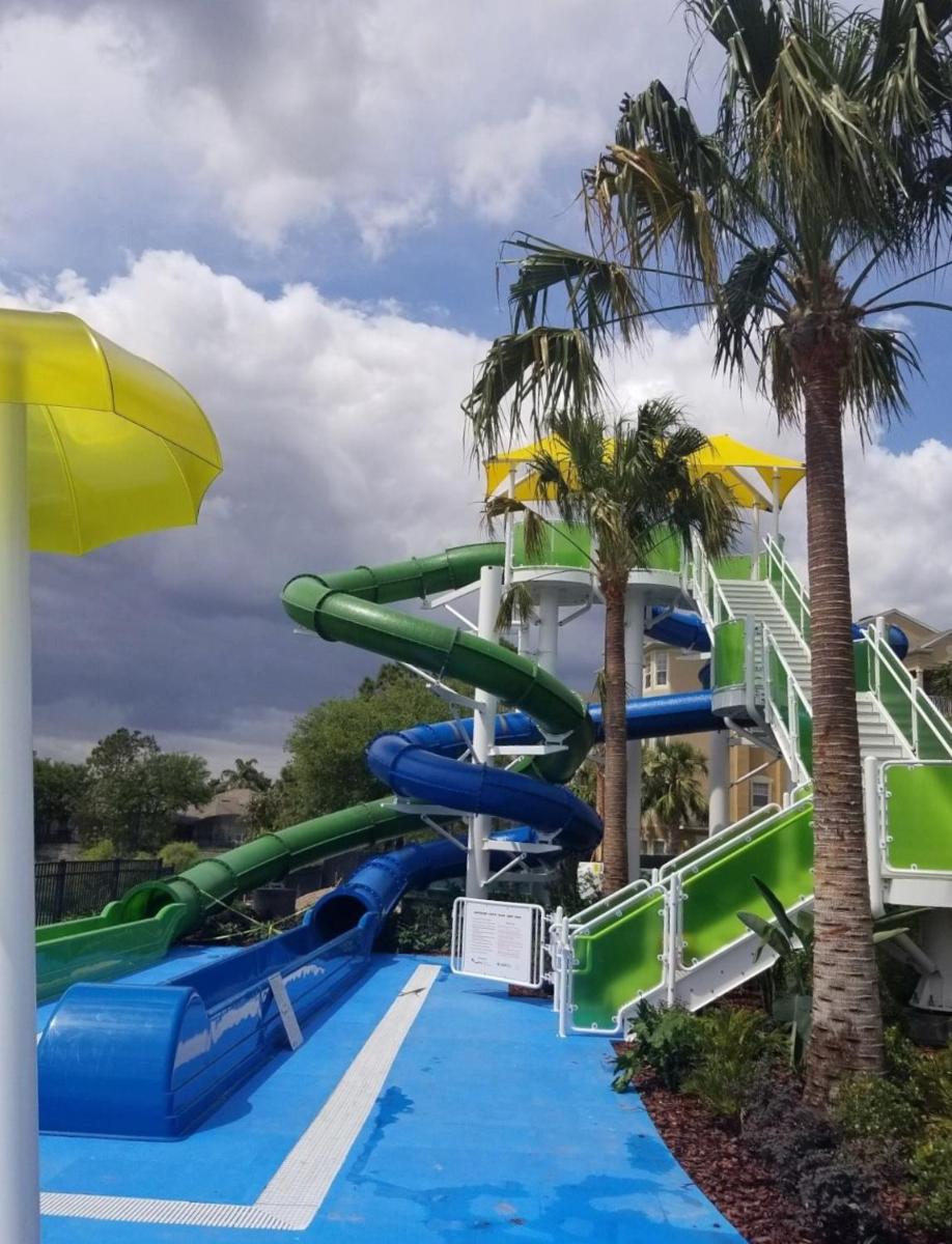 Mickeys Townhouse Private Screened Splash Pool