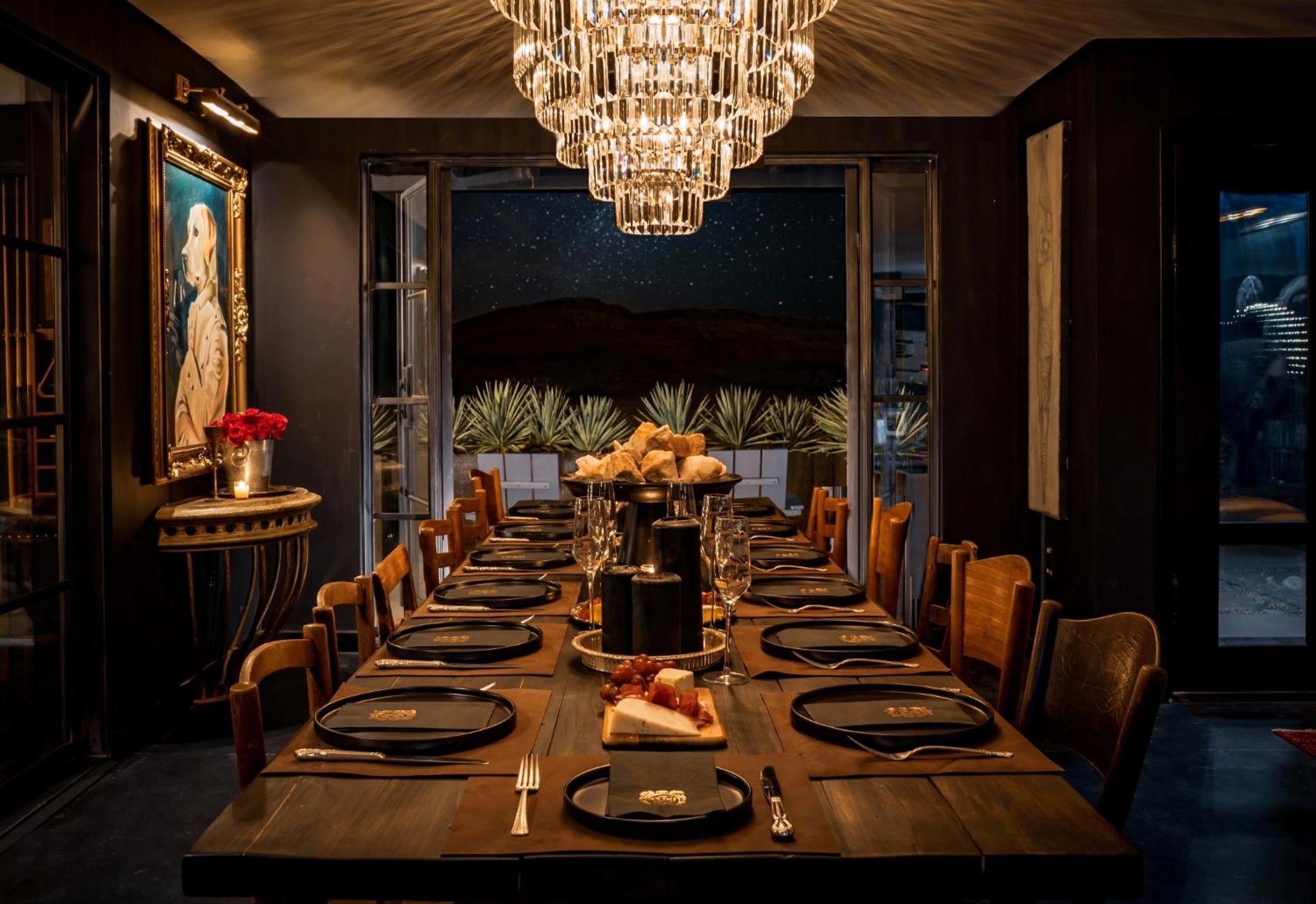 dining