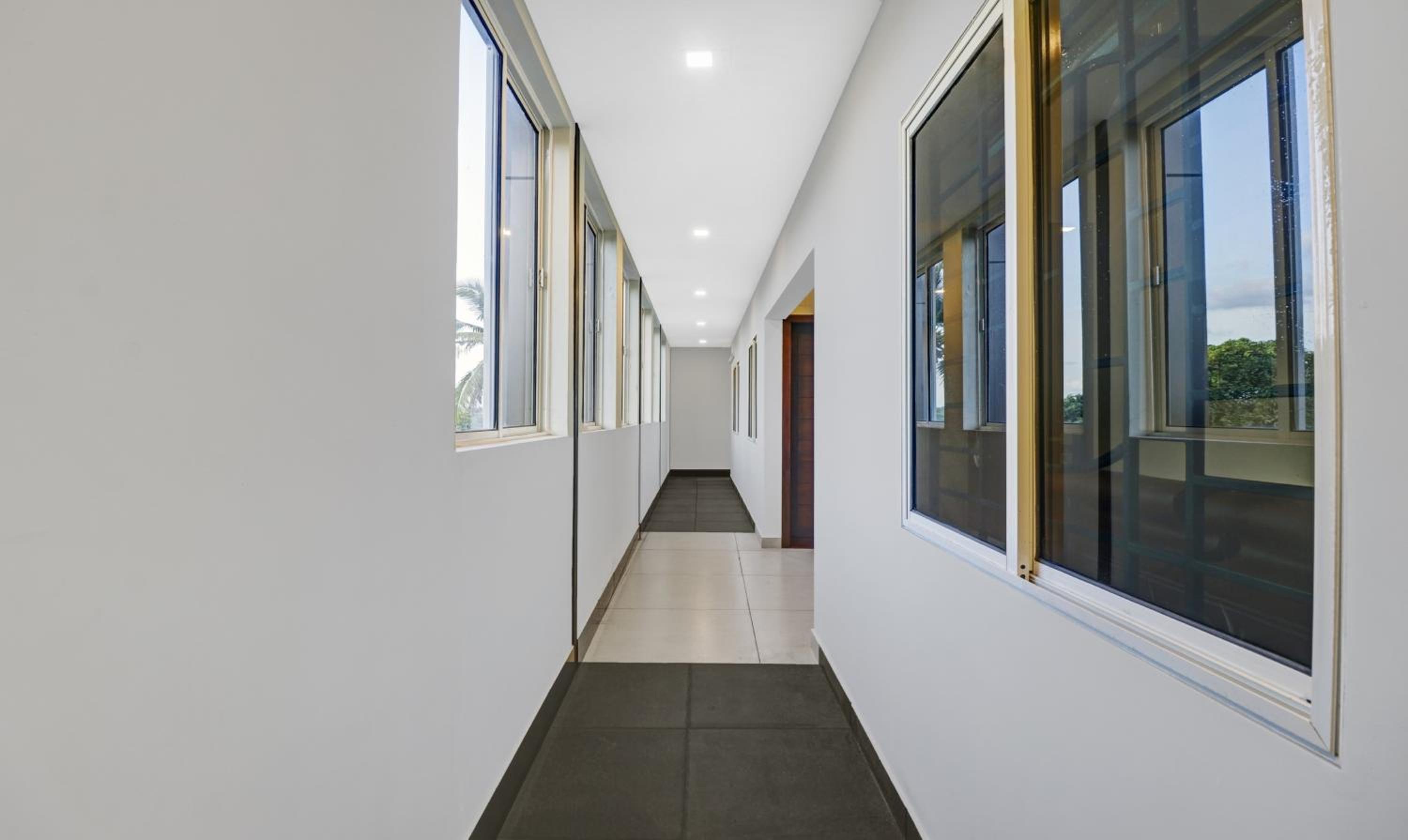 Cochin Vacations - Treebo Pushpak Service Apartment - Property Image 12