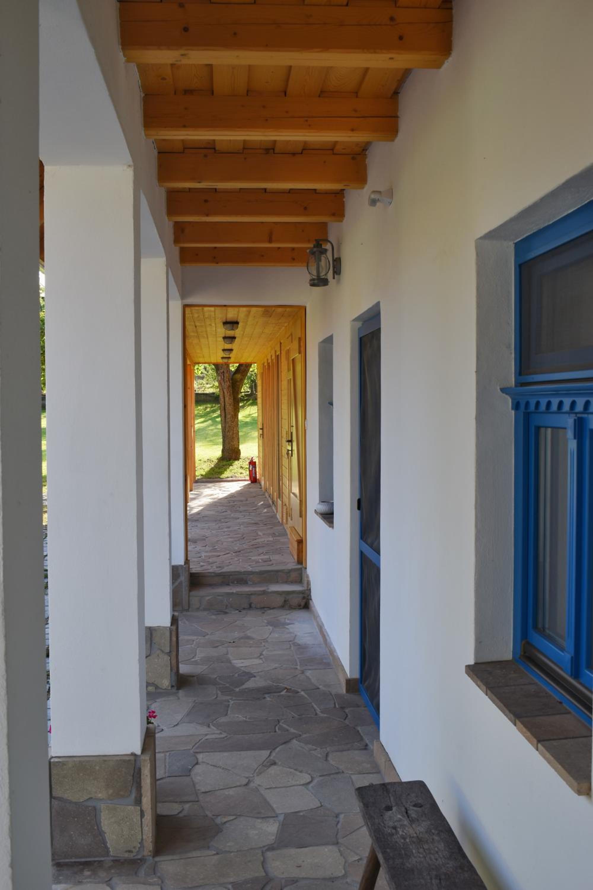 Photo 25
