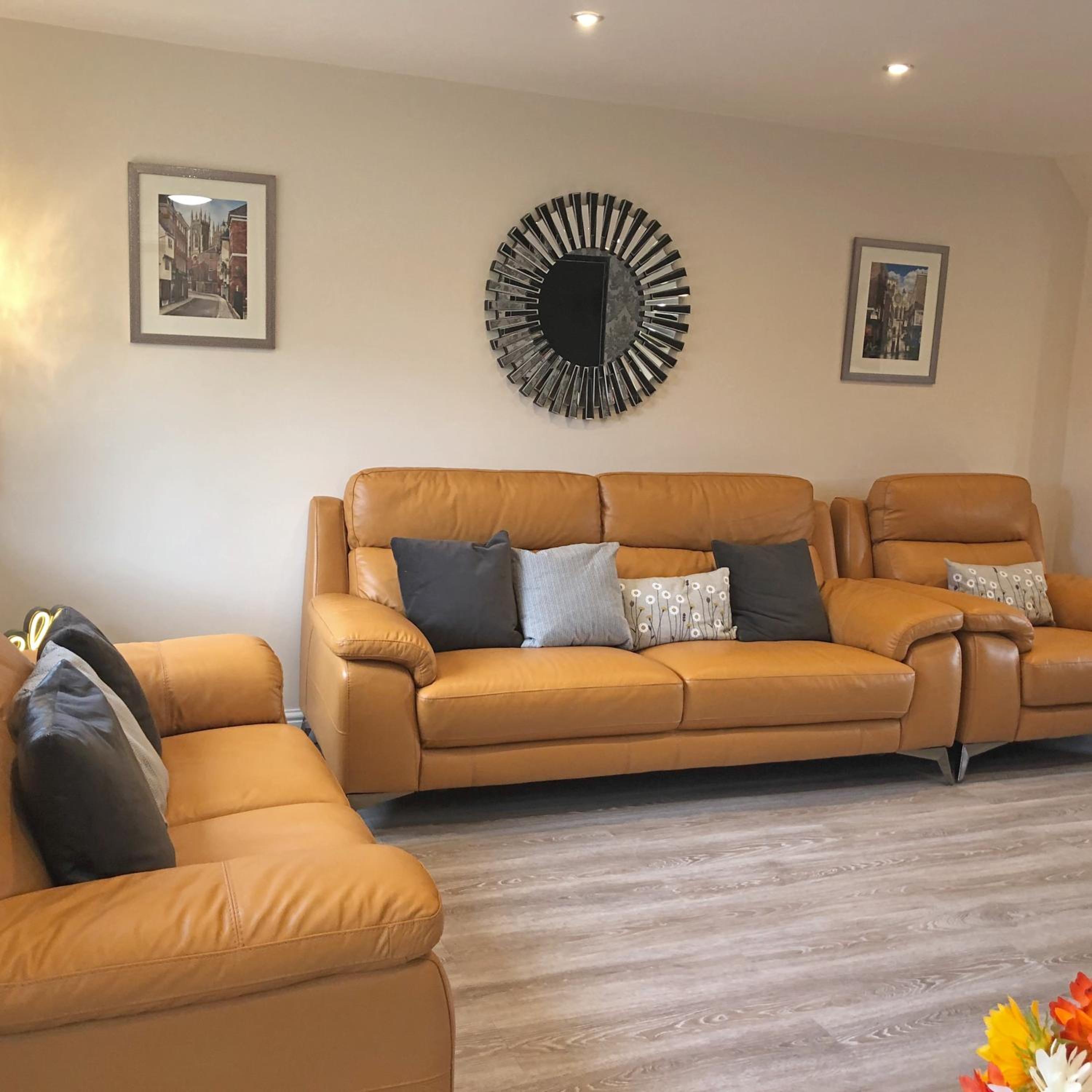 City Centre Town House with City Views and Free Parking 7FSBI view 2