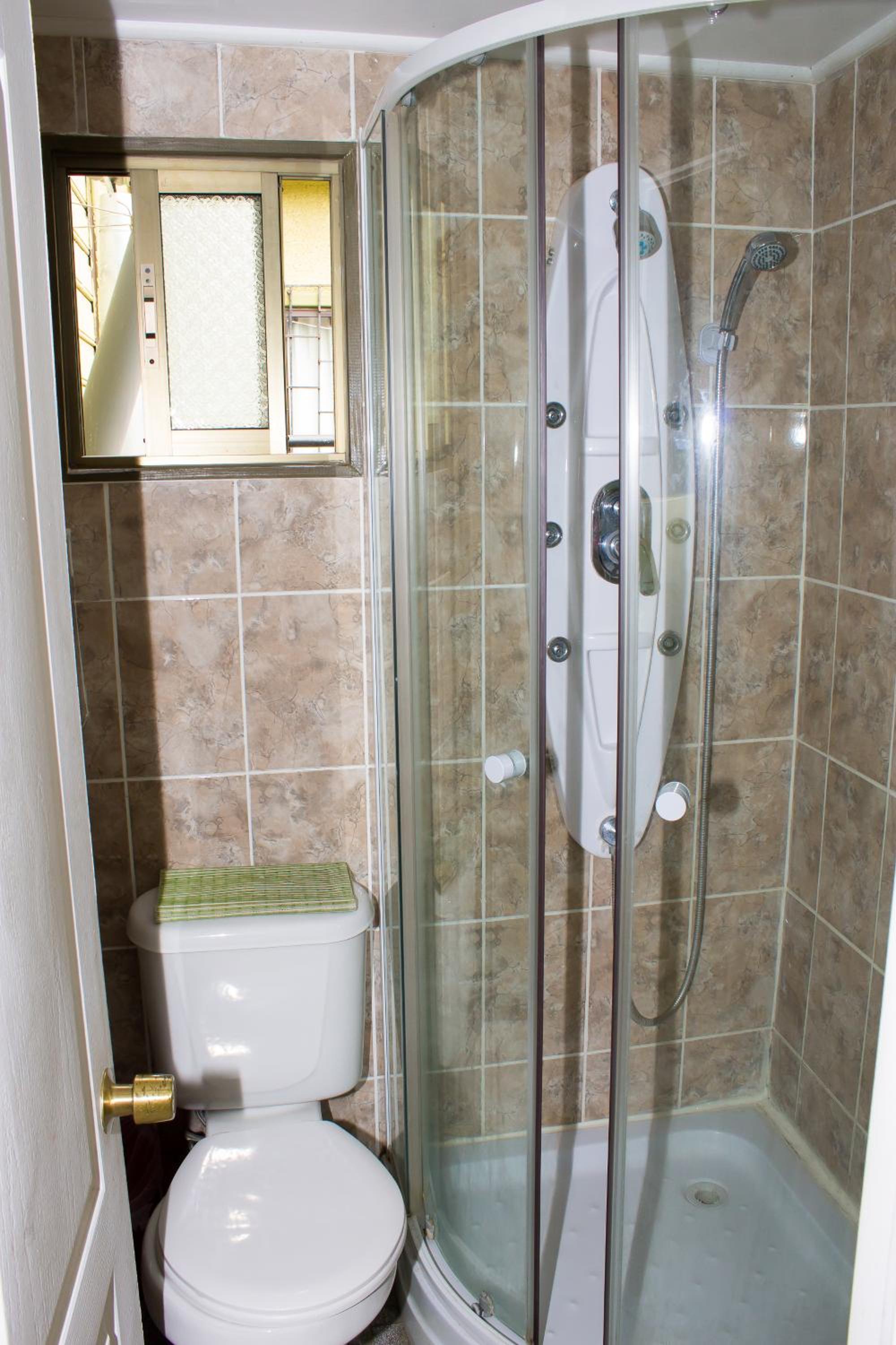 Hostal Residencia Blest Gana