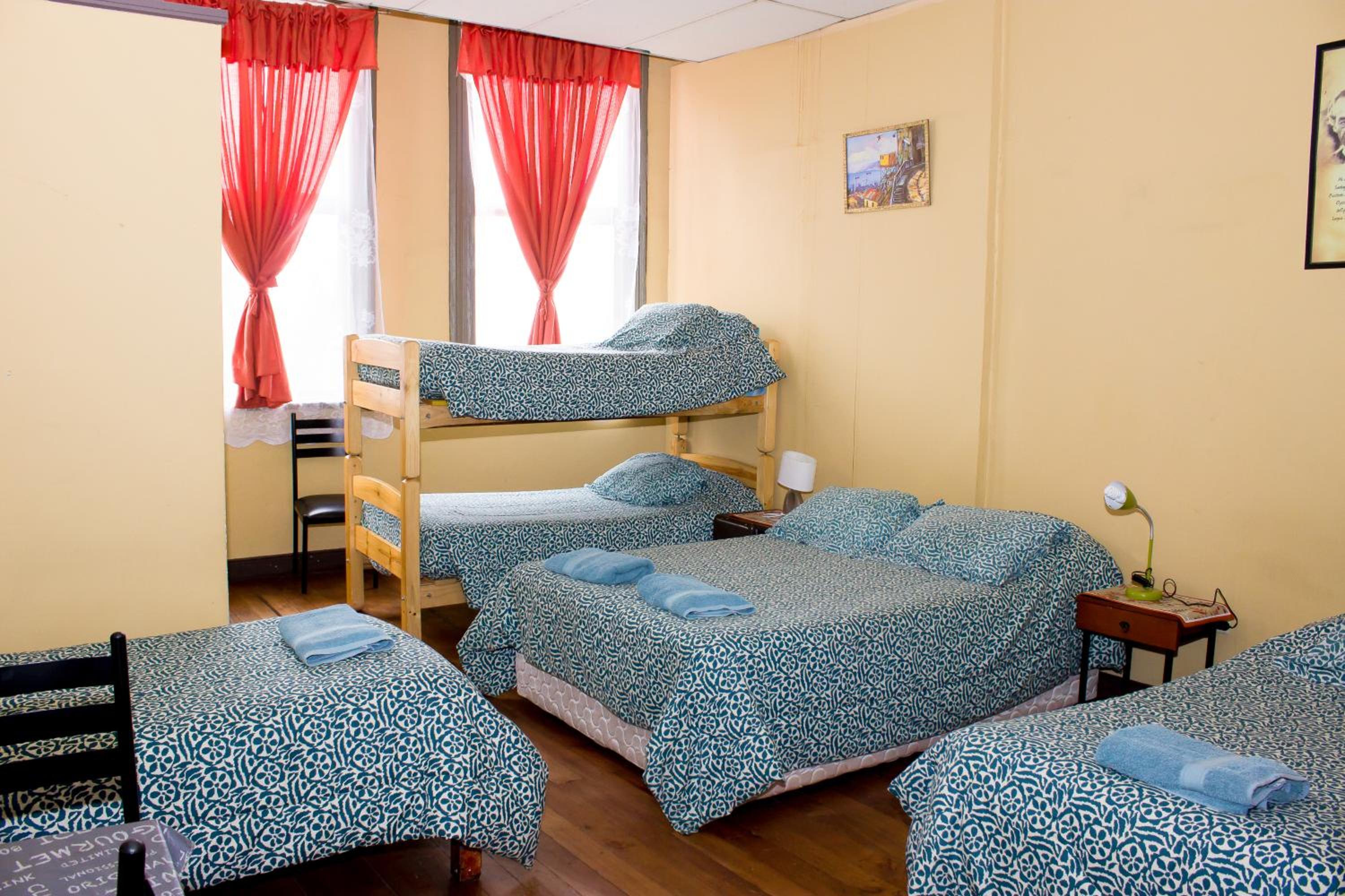 Hostal Residencia Blest Gana