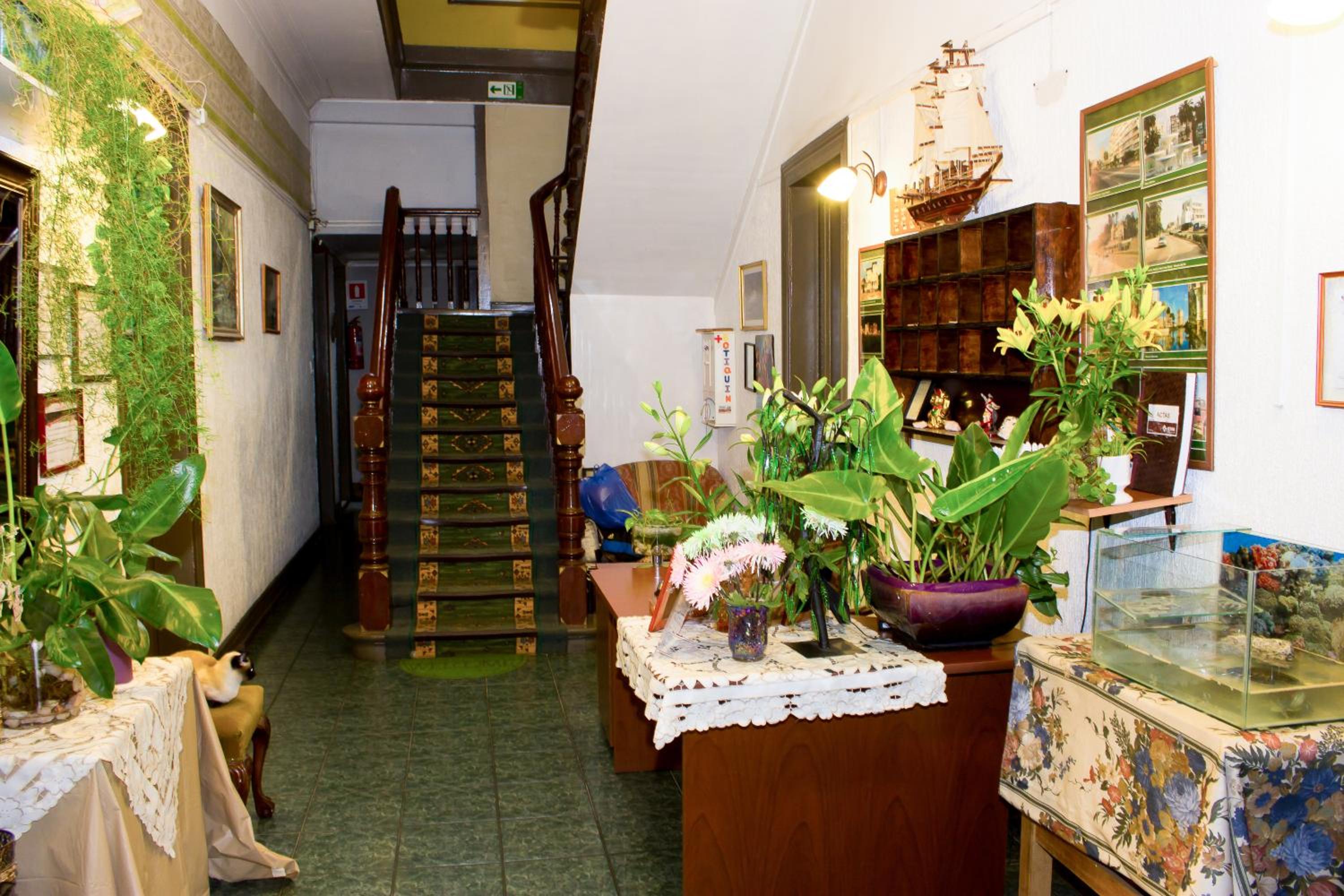 Hostal Residencia Blest Gana