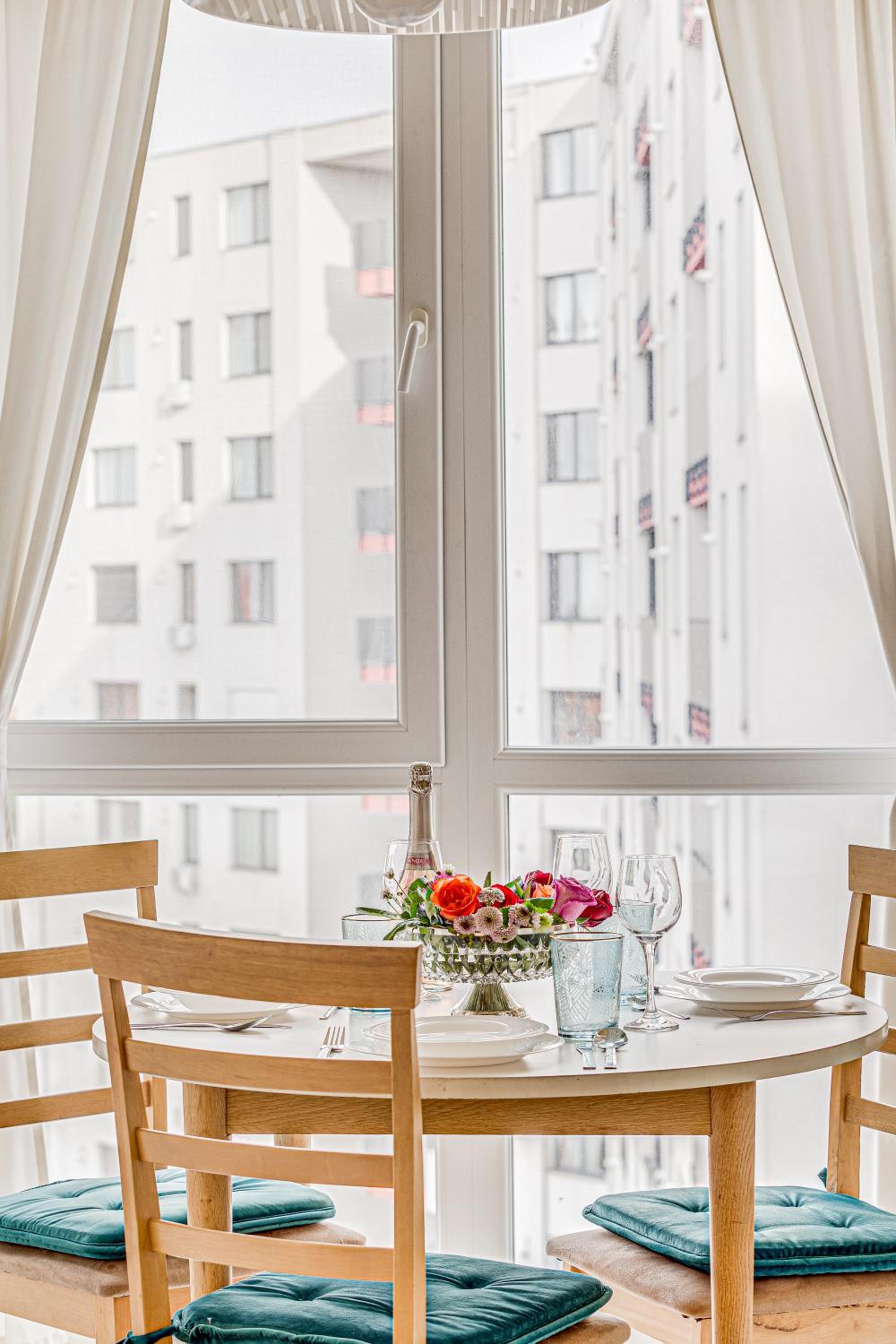 ARI Cherry Apartament with Balcony