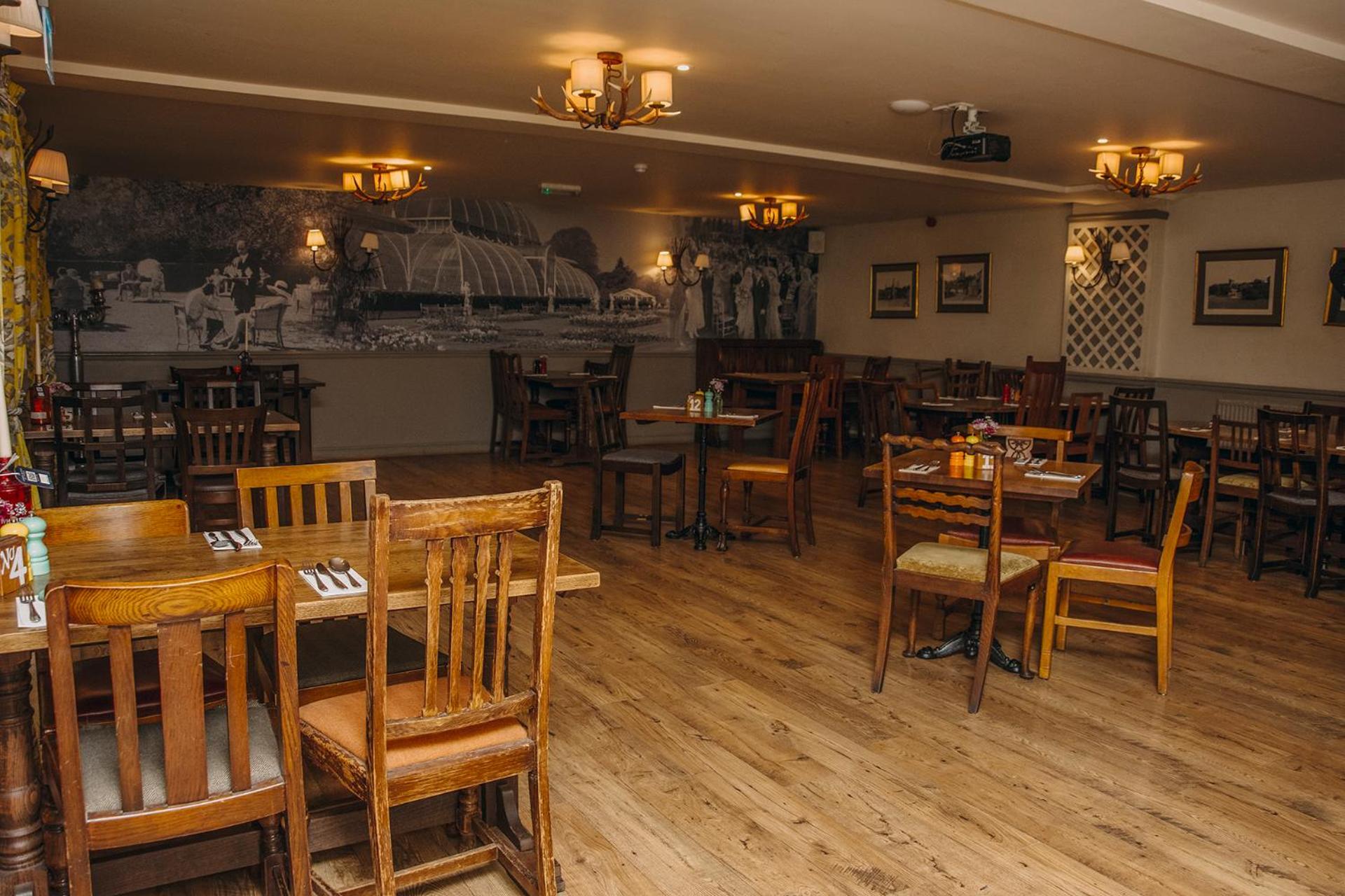 Warminster Vacations - The George Inn - Property Image 7