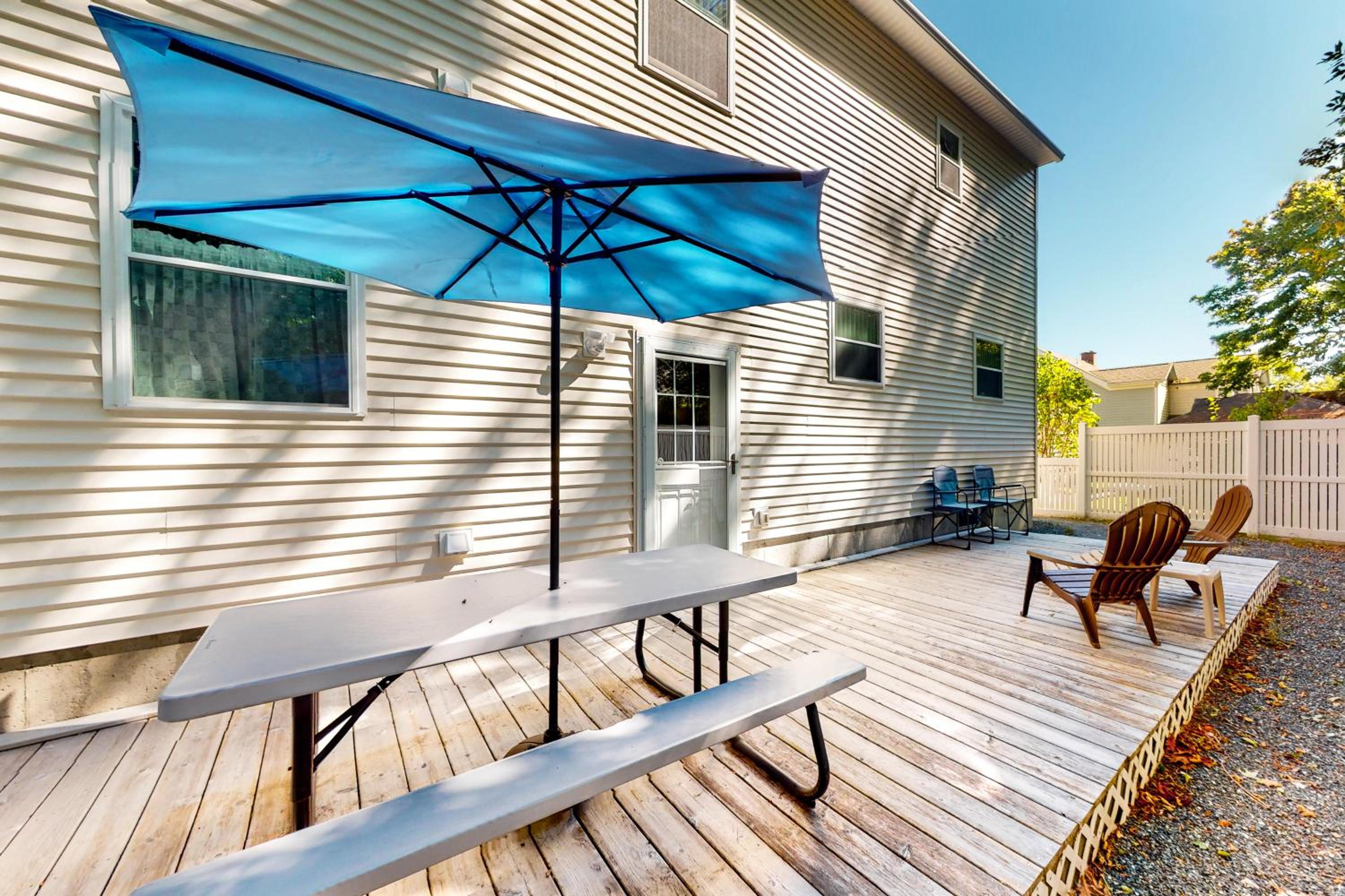 Unbeatable Downtown Location! Bar Harbor Apt