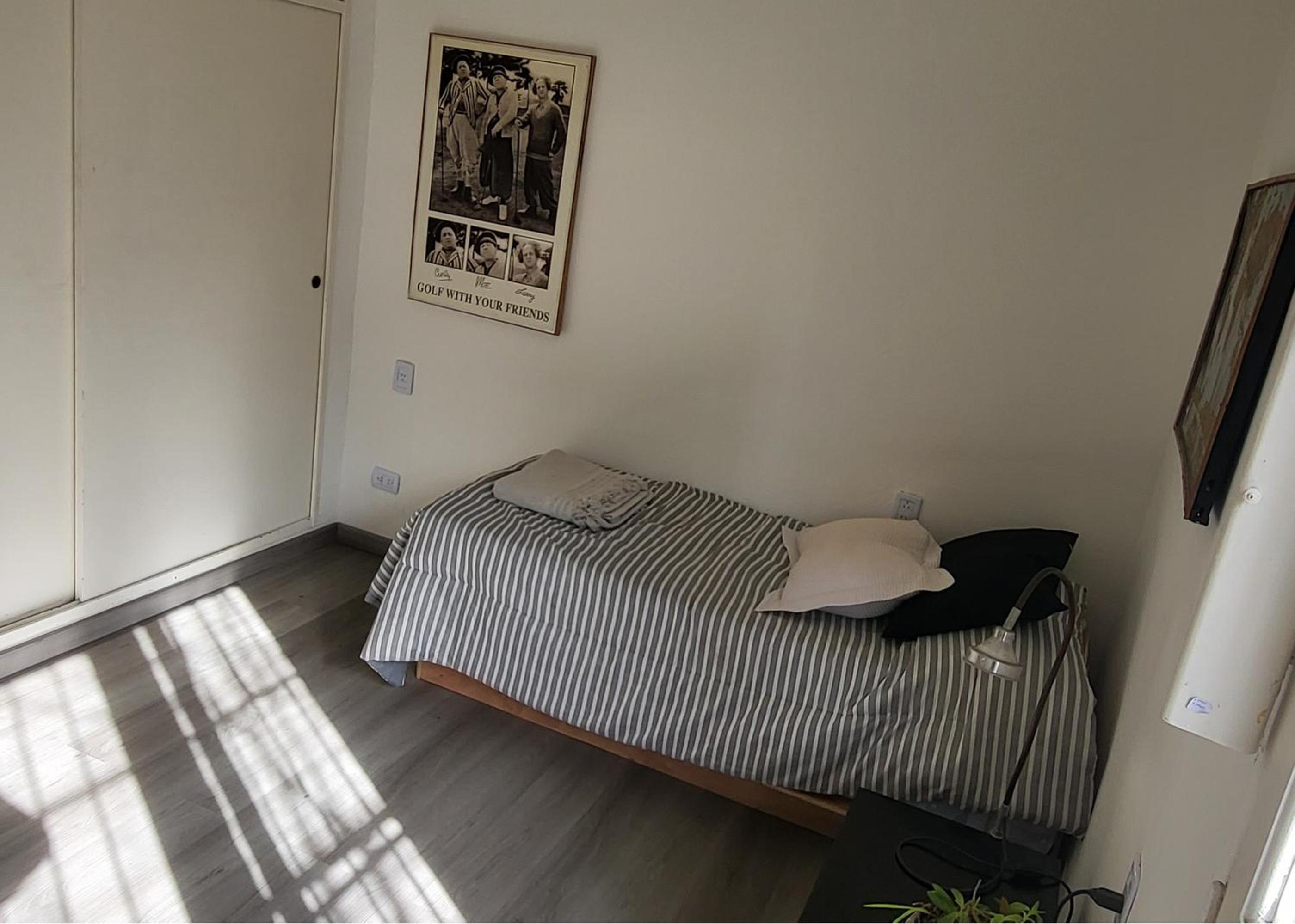 3 ambientes con balcón y Pràctico, lindo y con todo cerca!