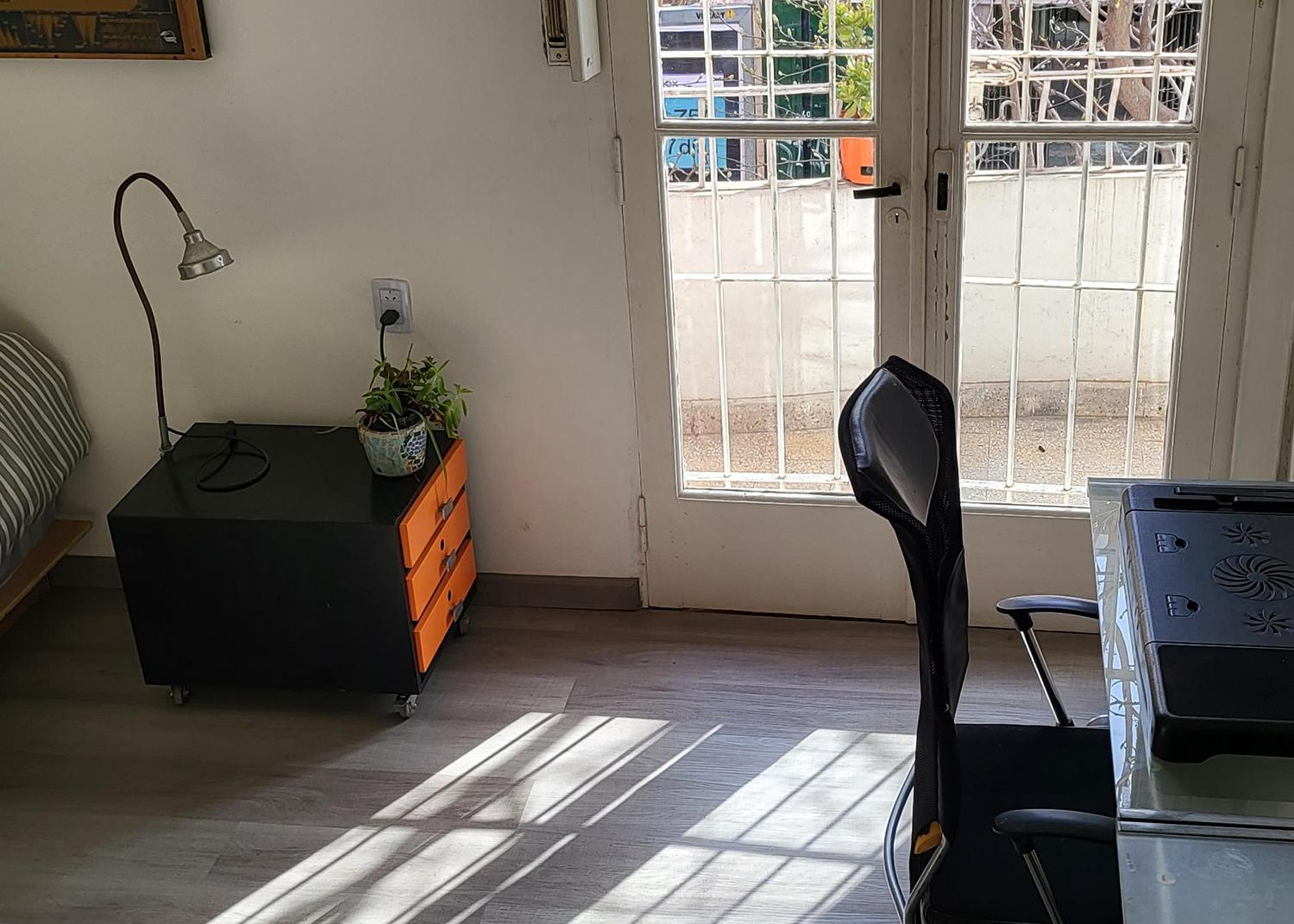 3 ambientes con balcón y Pràctico, lindo y con todo cerca!