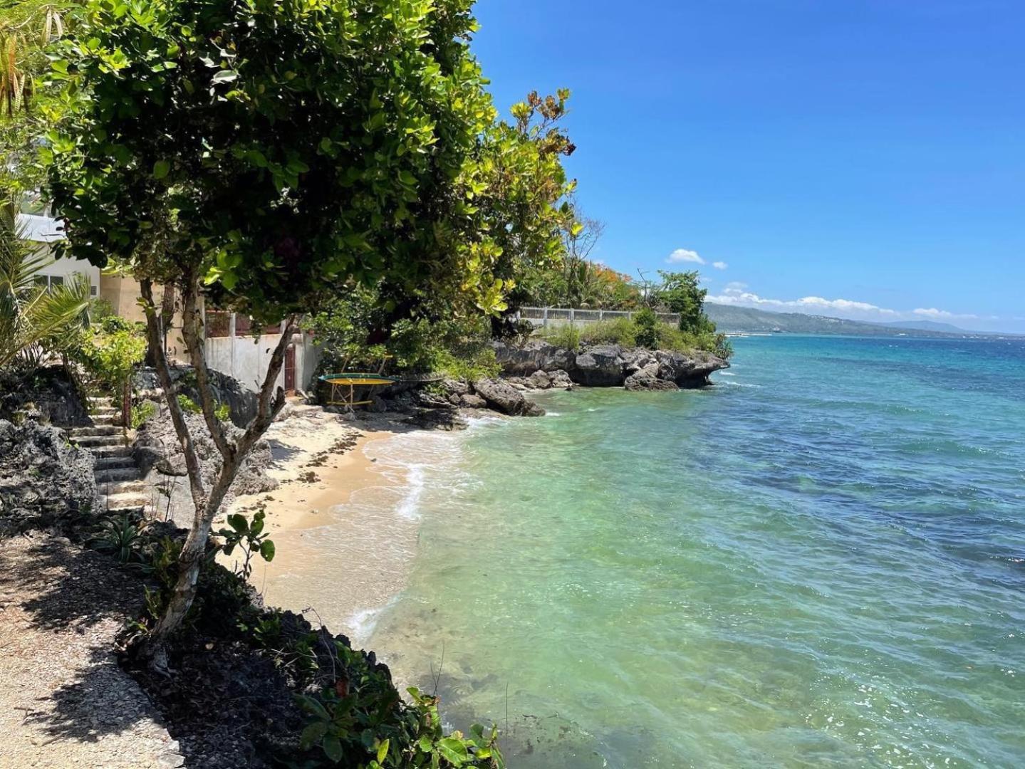 Meili Beach Resort