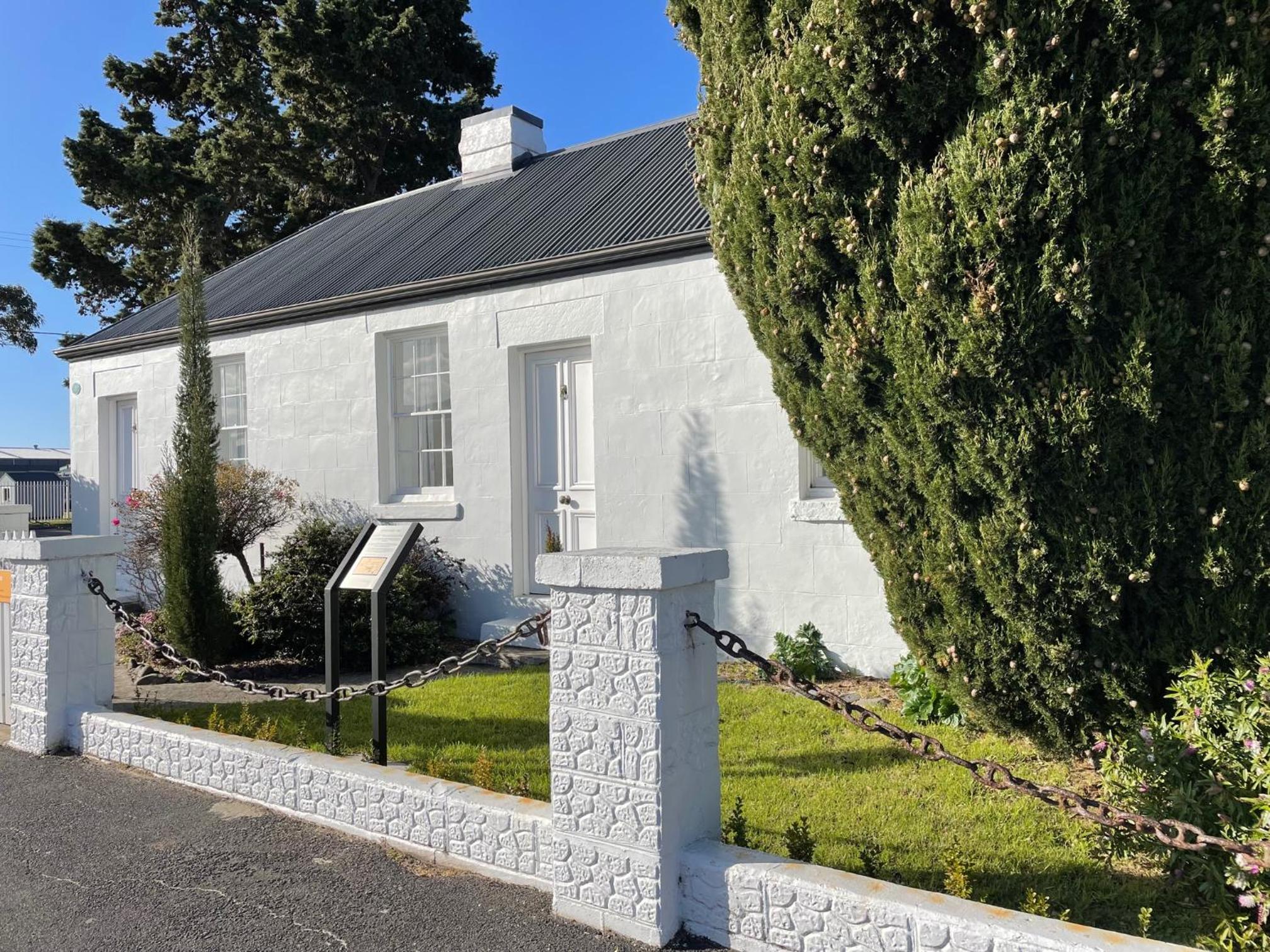 Gaol House Cottages