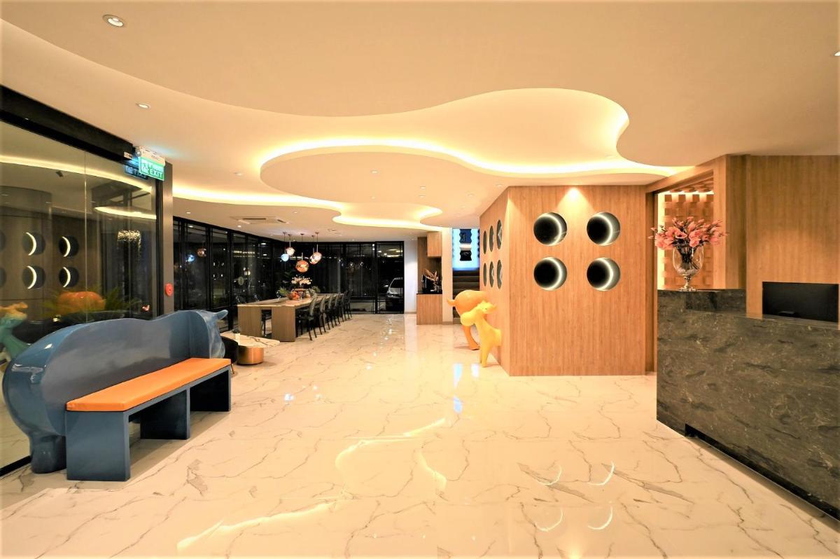 Moose Hotel Nimman 14
