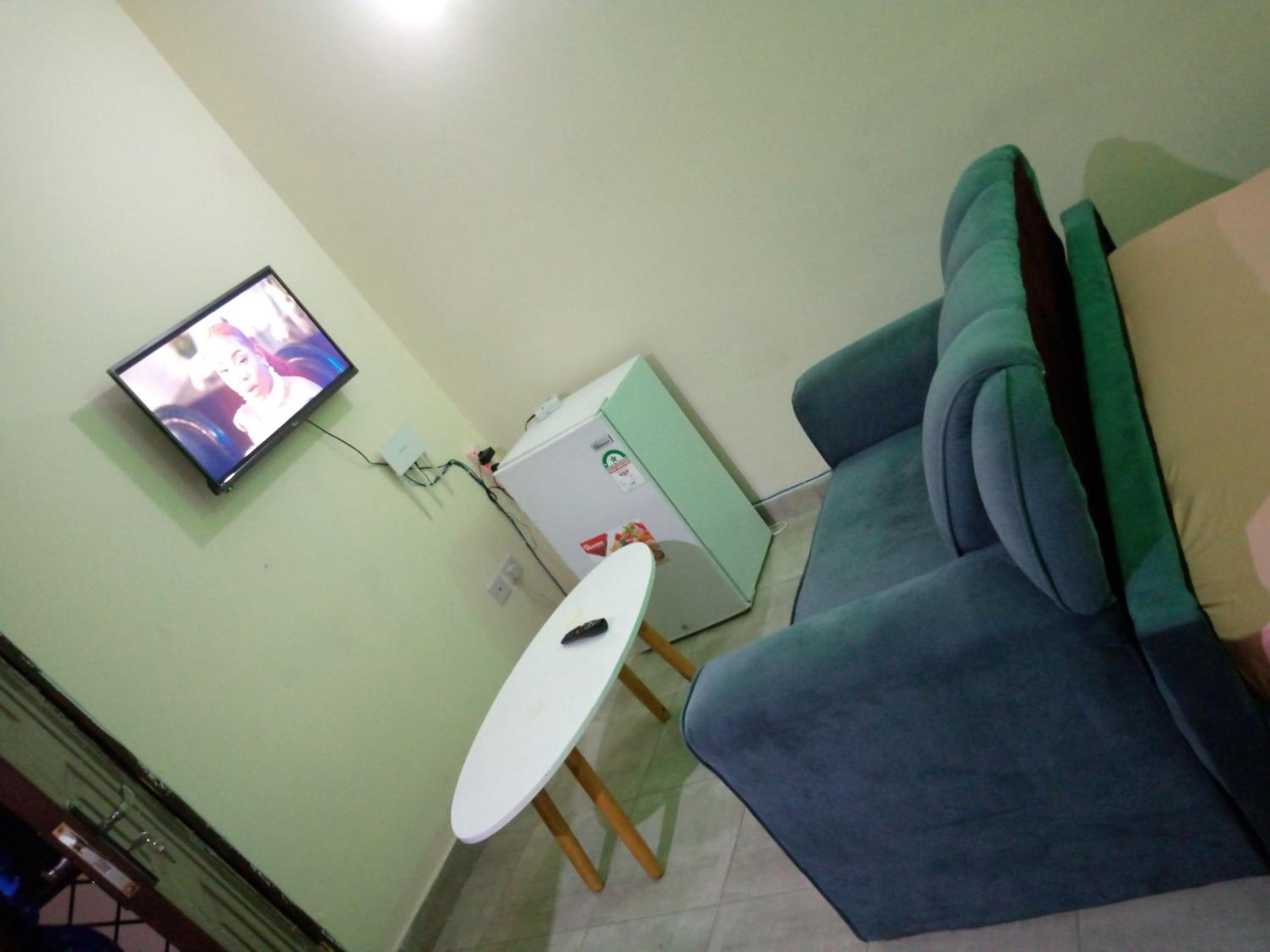 La Grande cosy studio apartment view 2