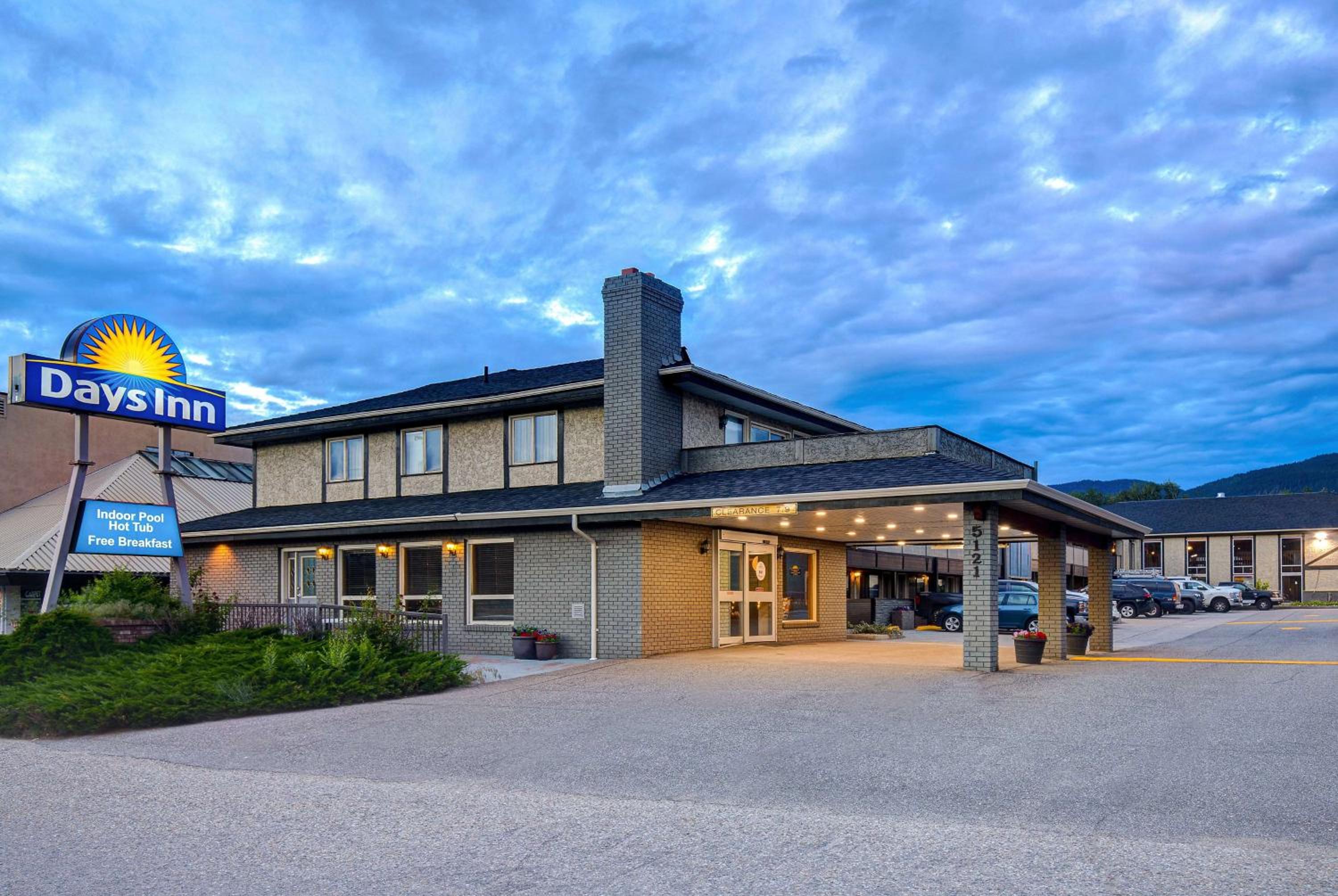 Vernon Vacations - Days Inn by Wyndham Vernon - Property Image 2