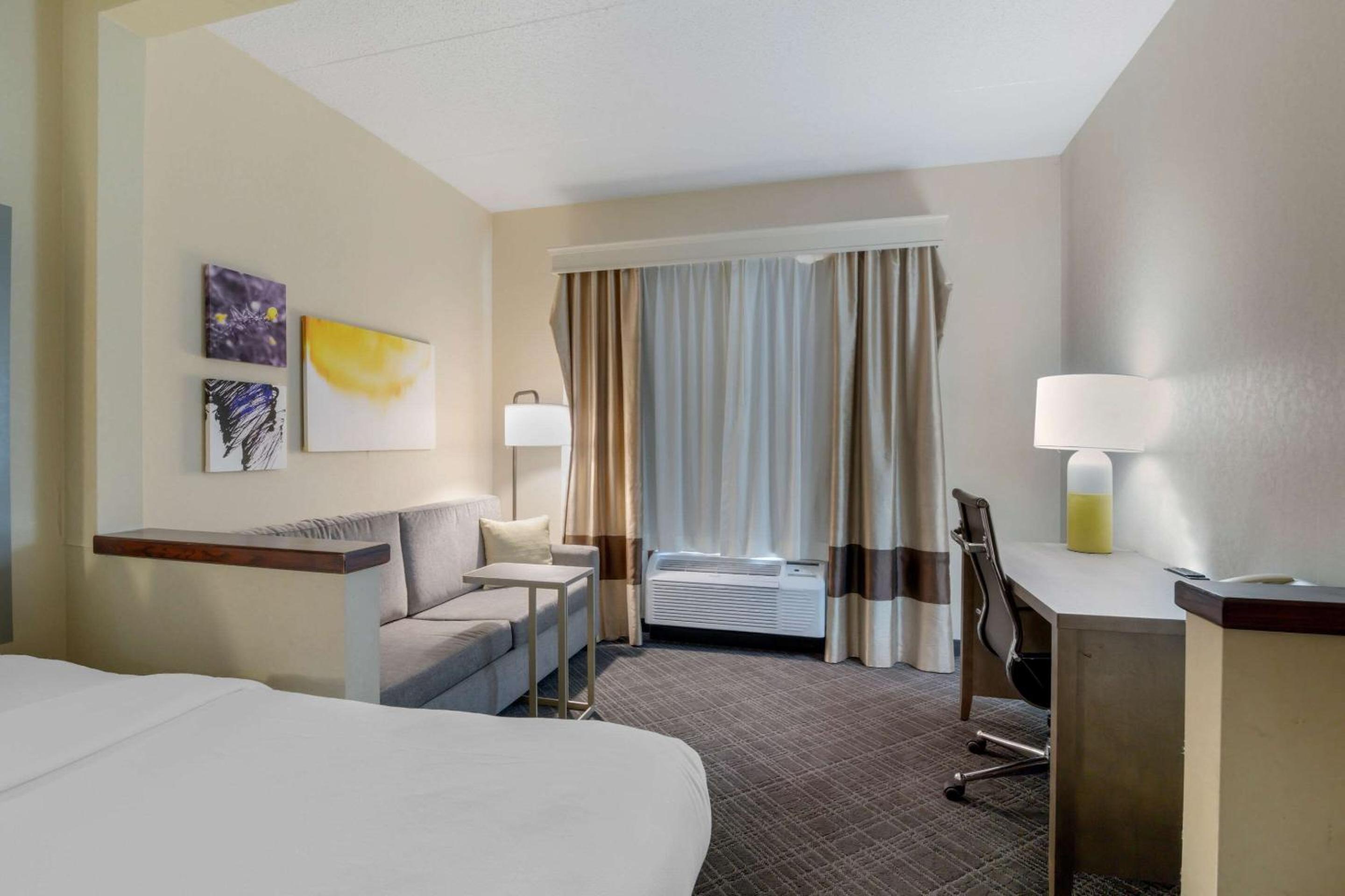 Bismarck Vacations - Comfort Inn Bismarck - Property Image 18