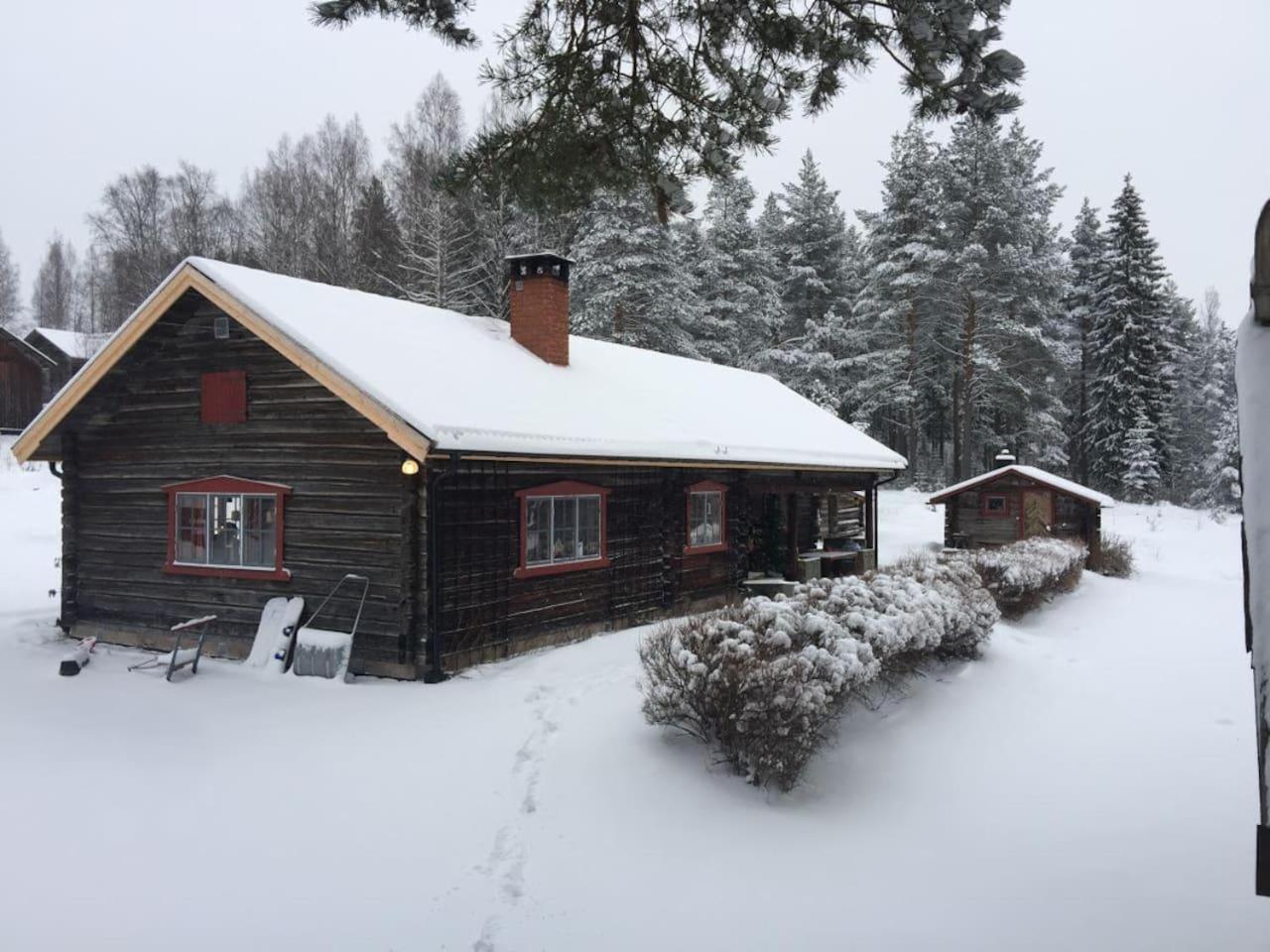 Beautiful 4-5 persons Cottage in Alvdalen view 2