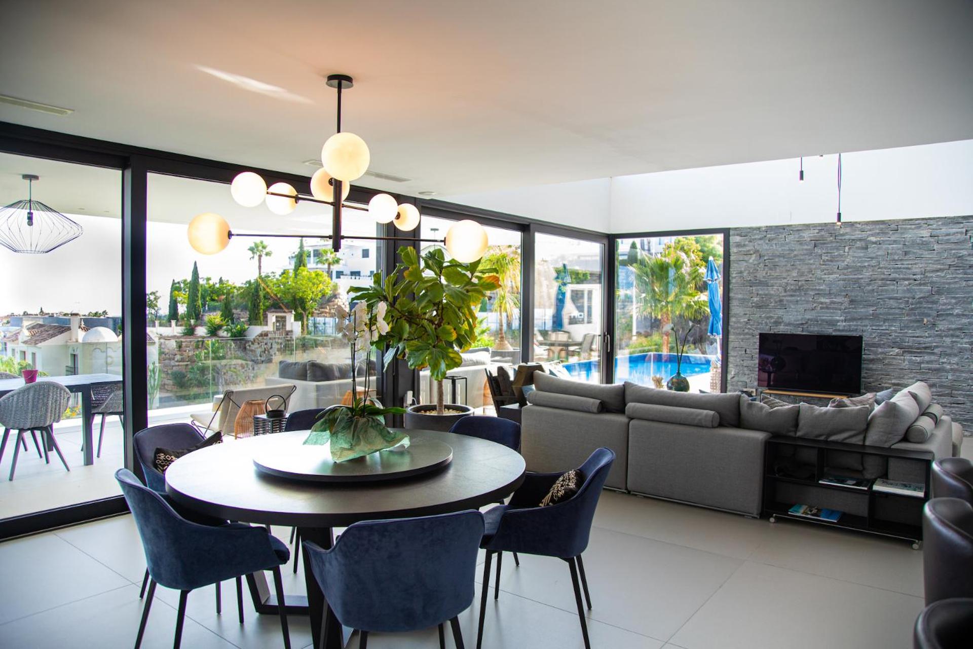 Villa Nido Modern 4 bed villa with sea views view 5