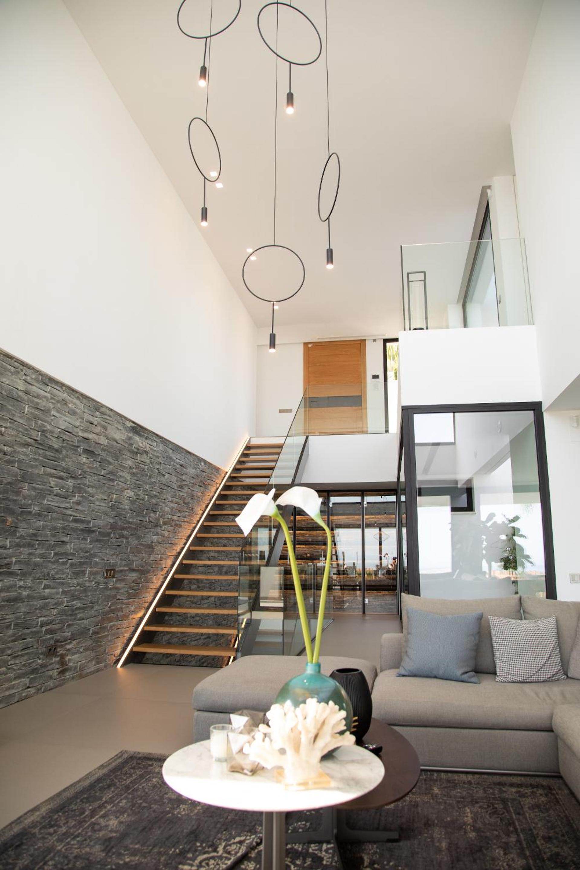 Villa Nido Modern 4 bed villa with sea views view 3