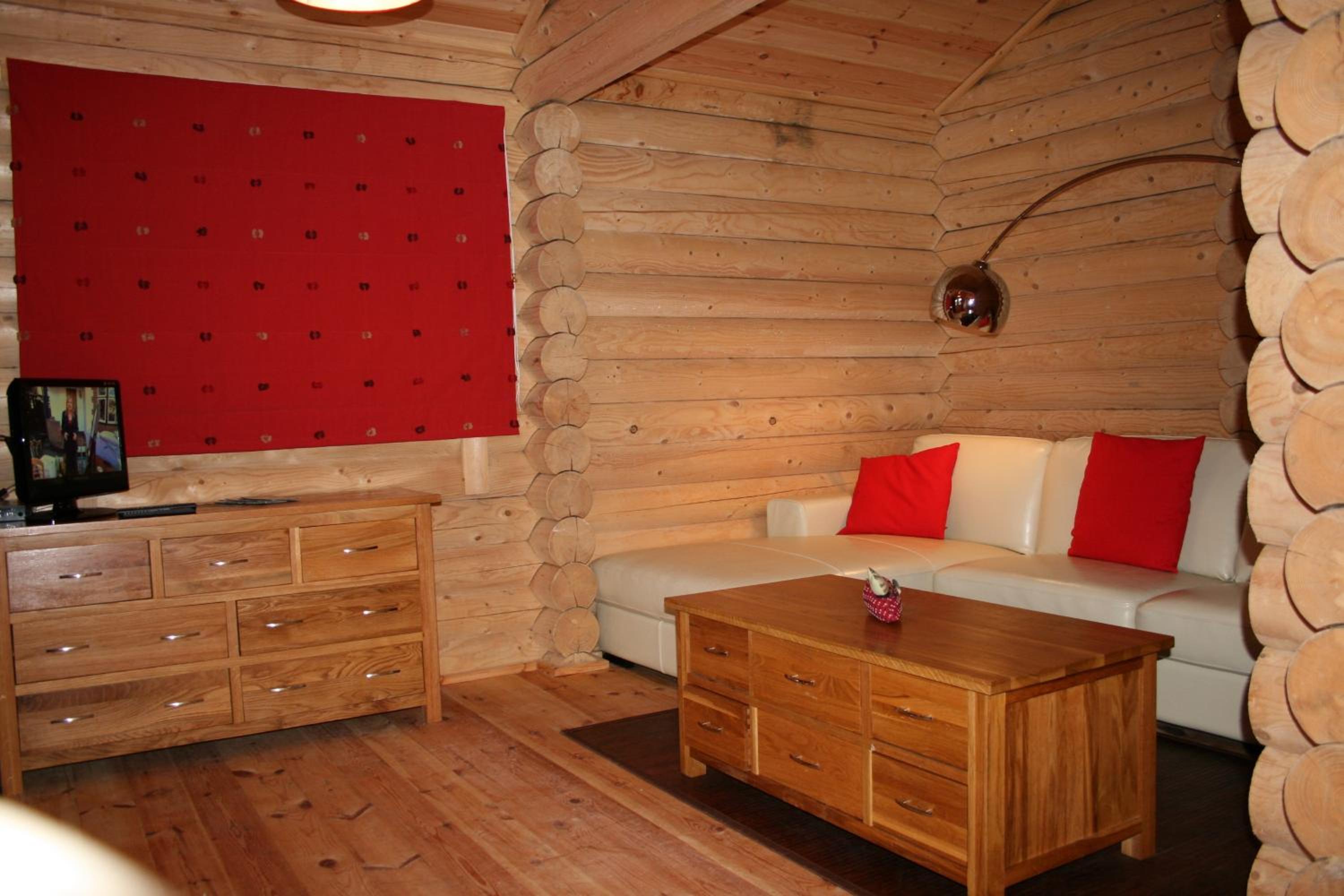 BCC Loch Ness Log Cabins