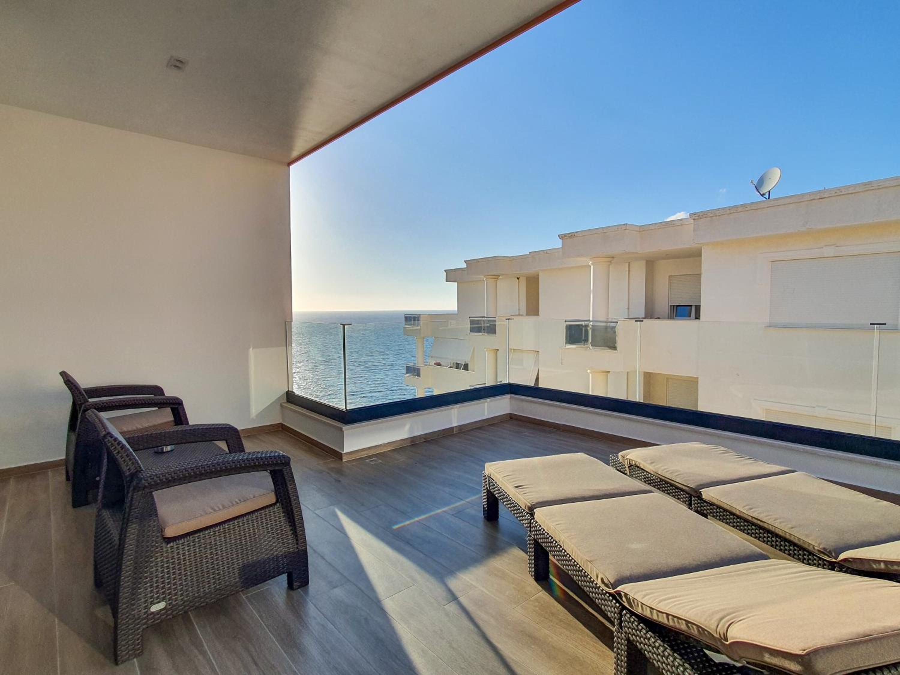 LOOKOUT Apartments