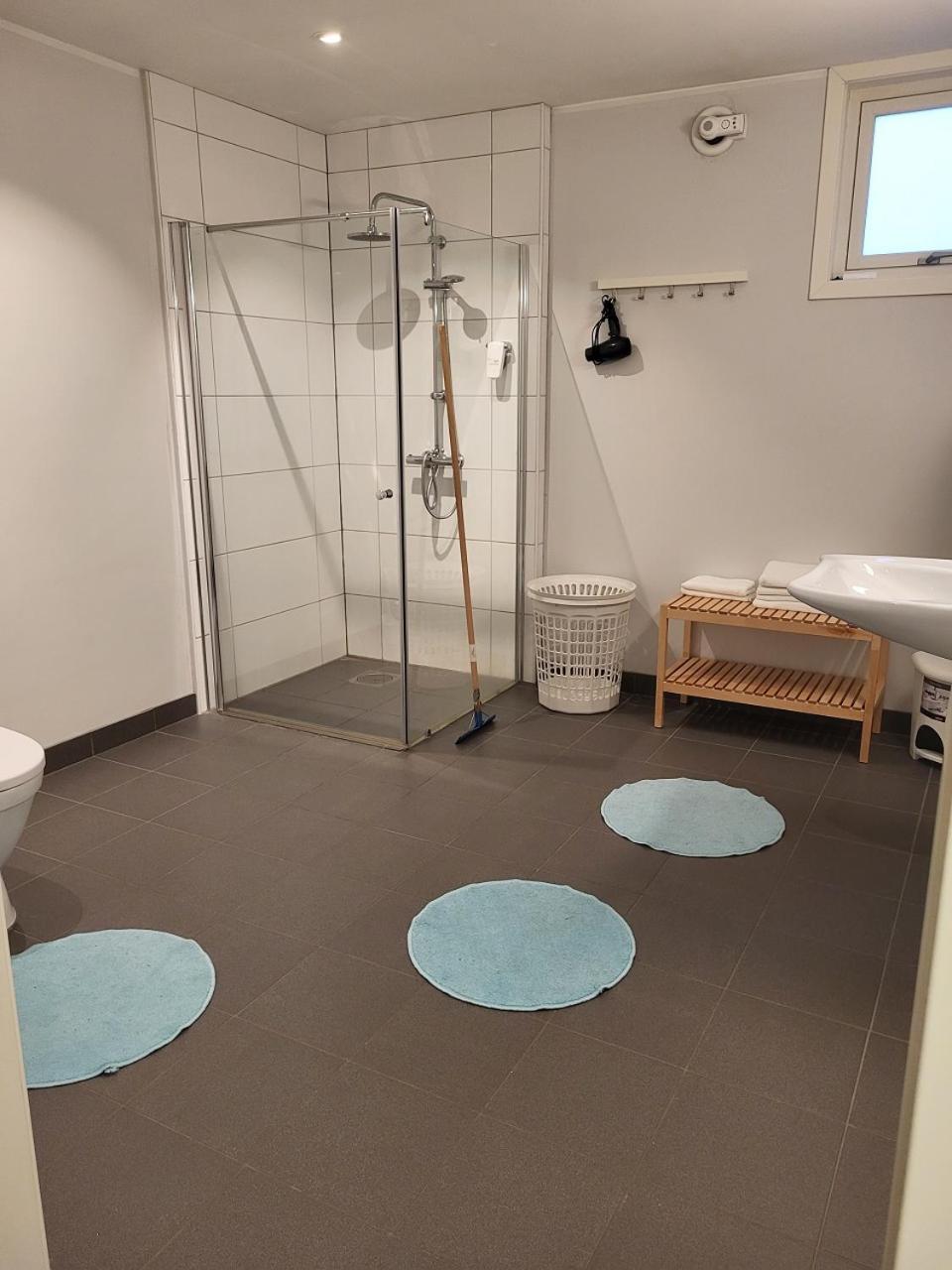 Træna overnatting