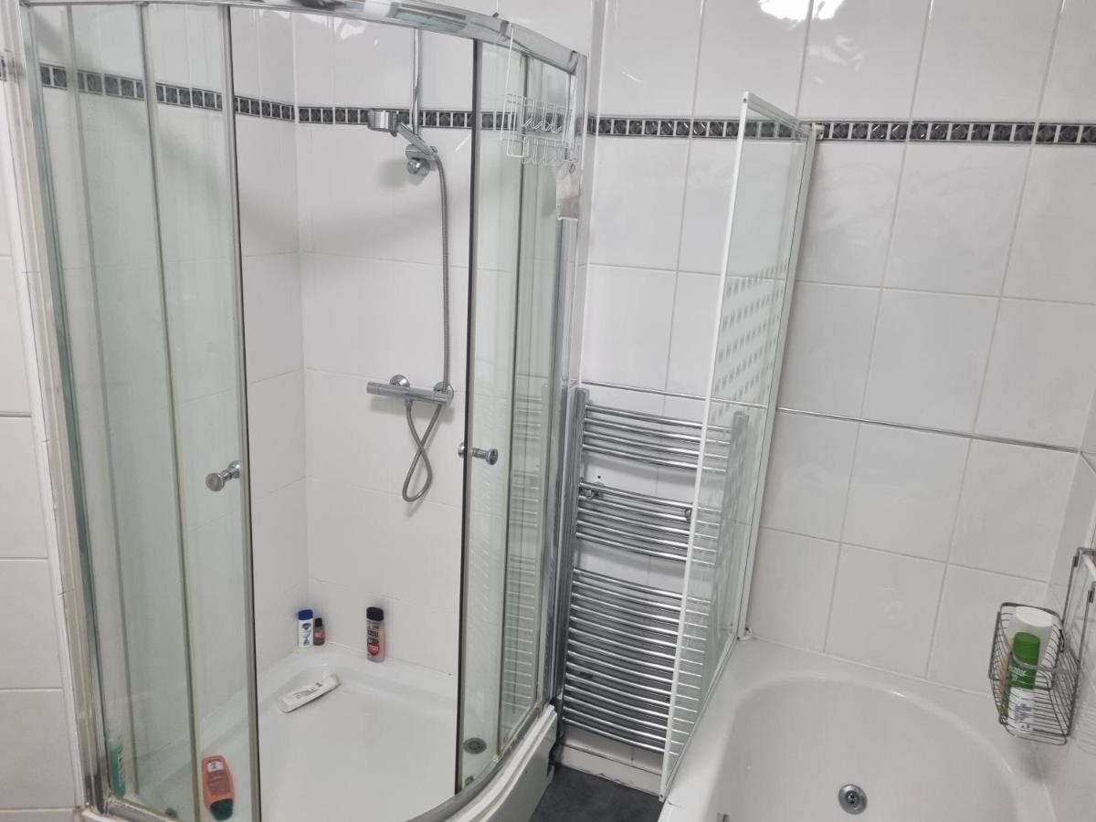 Guess bungalow wembley
