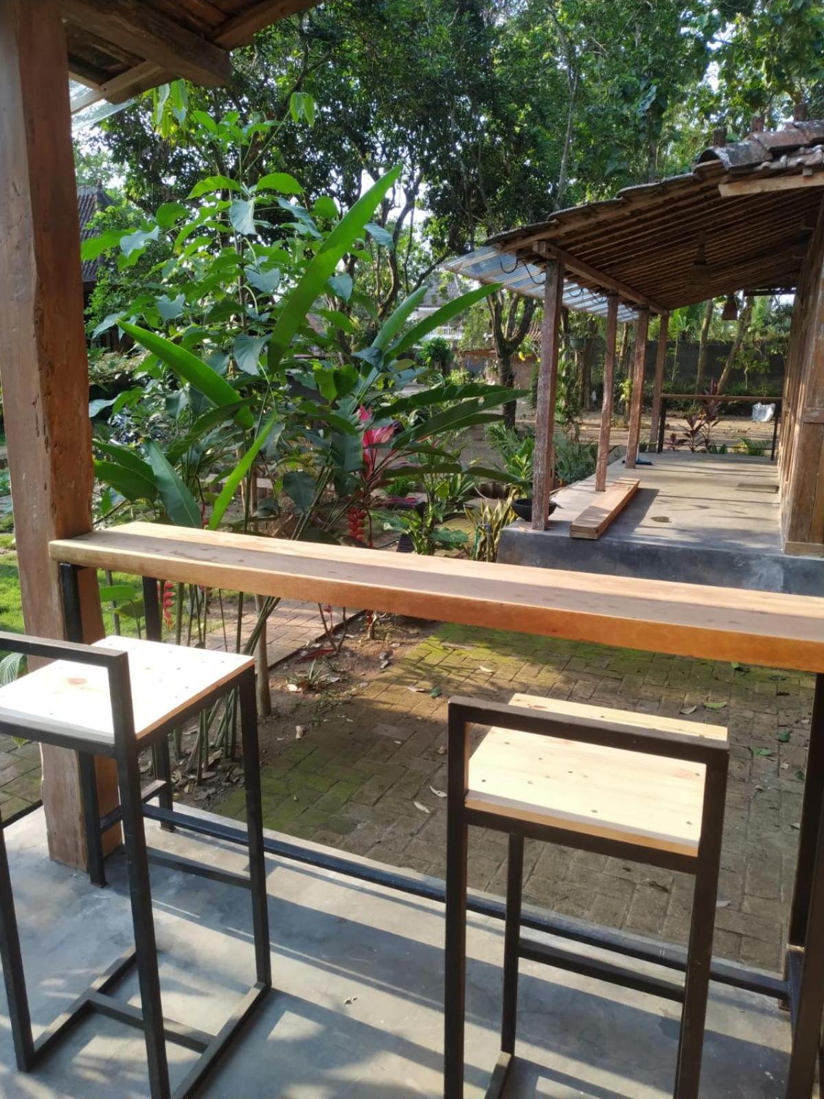 omah kayu jagalan view 3