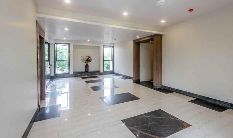 Lobby & Reception