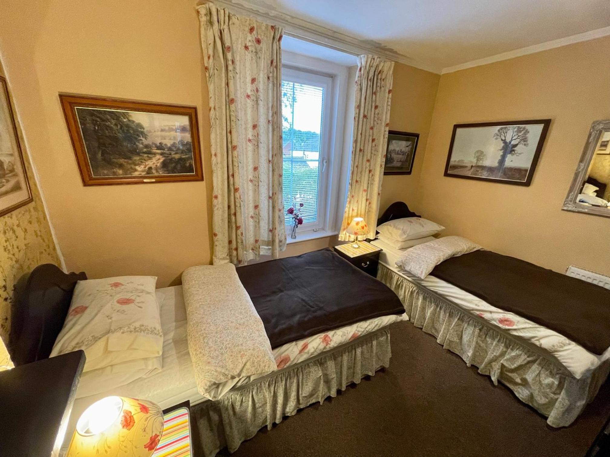 APSLEY VILLA GUEST HOUSE. view 5
