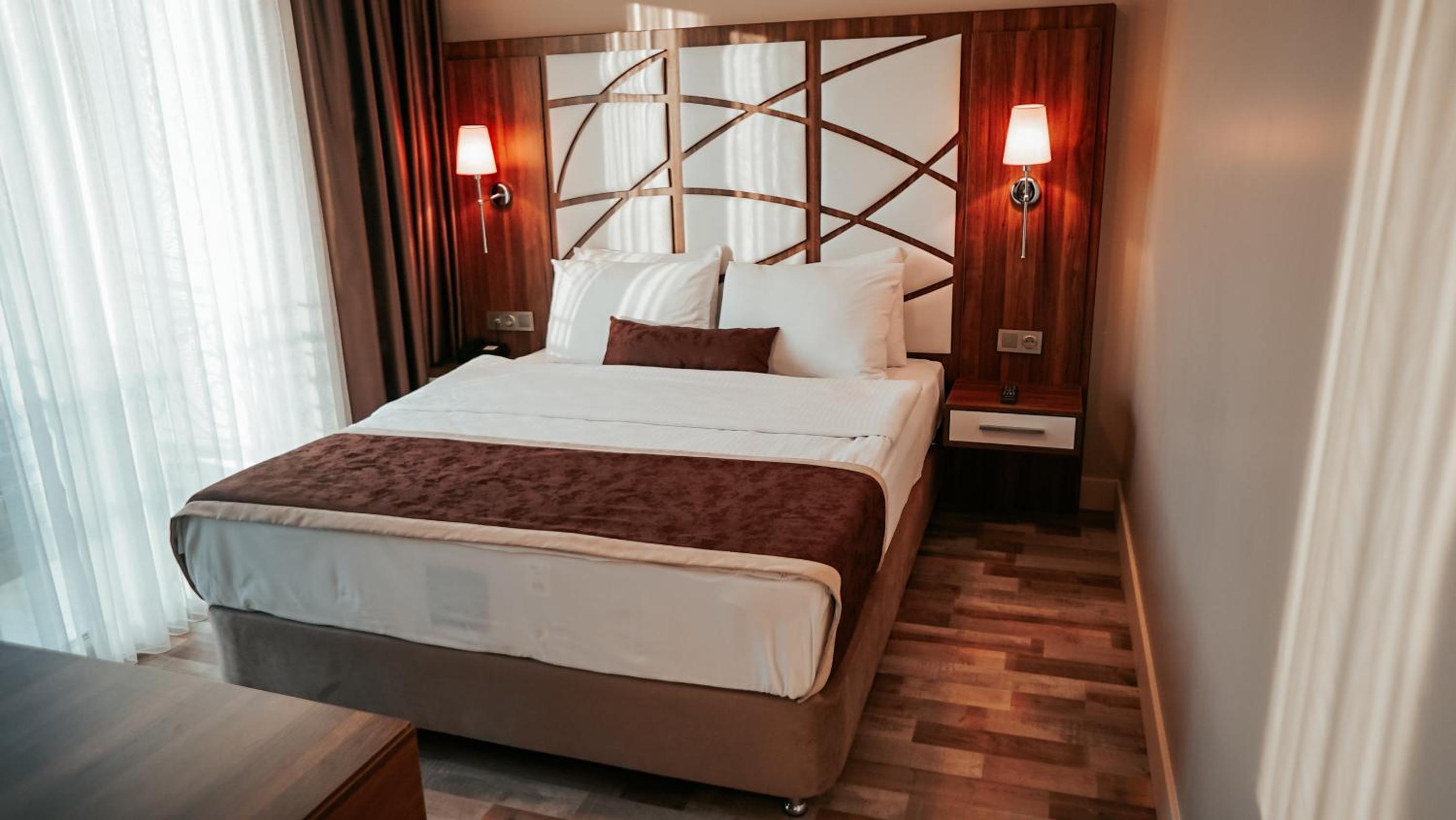 The Grand Mira Business Otel - Image 23