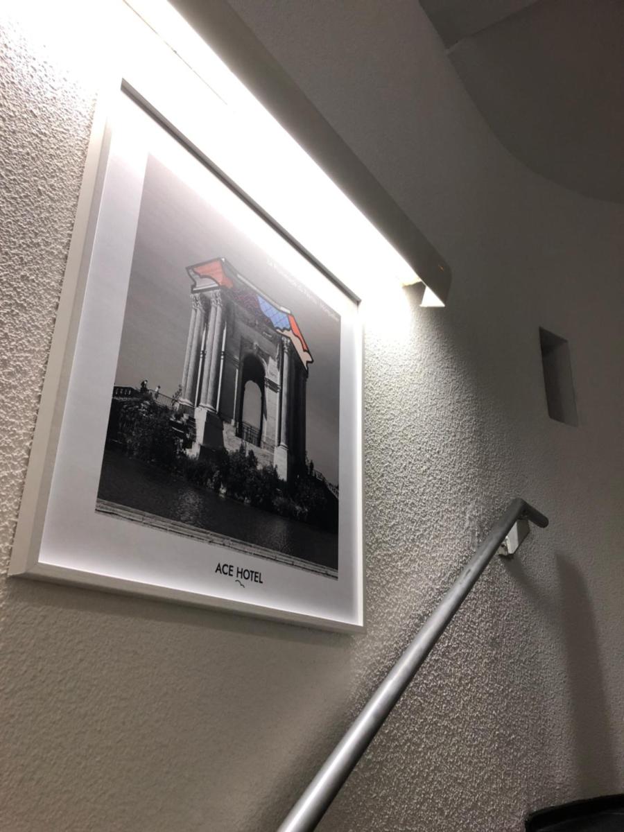 hotel reception