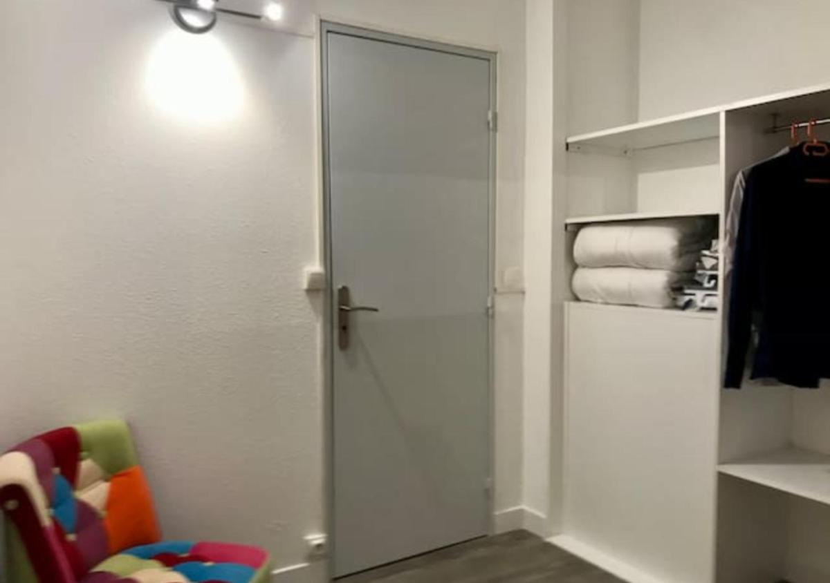 Charmant deux pièces en plein centre ville Cannes photo 3