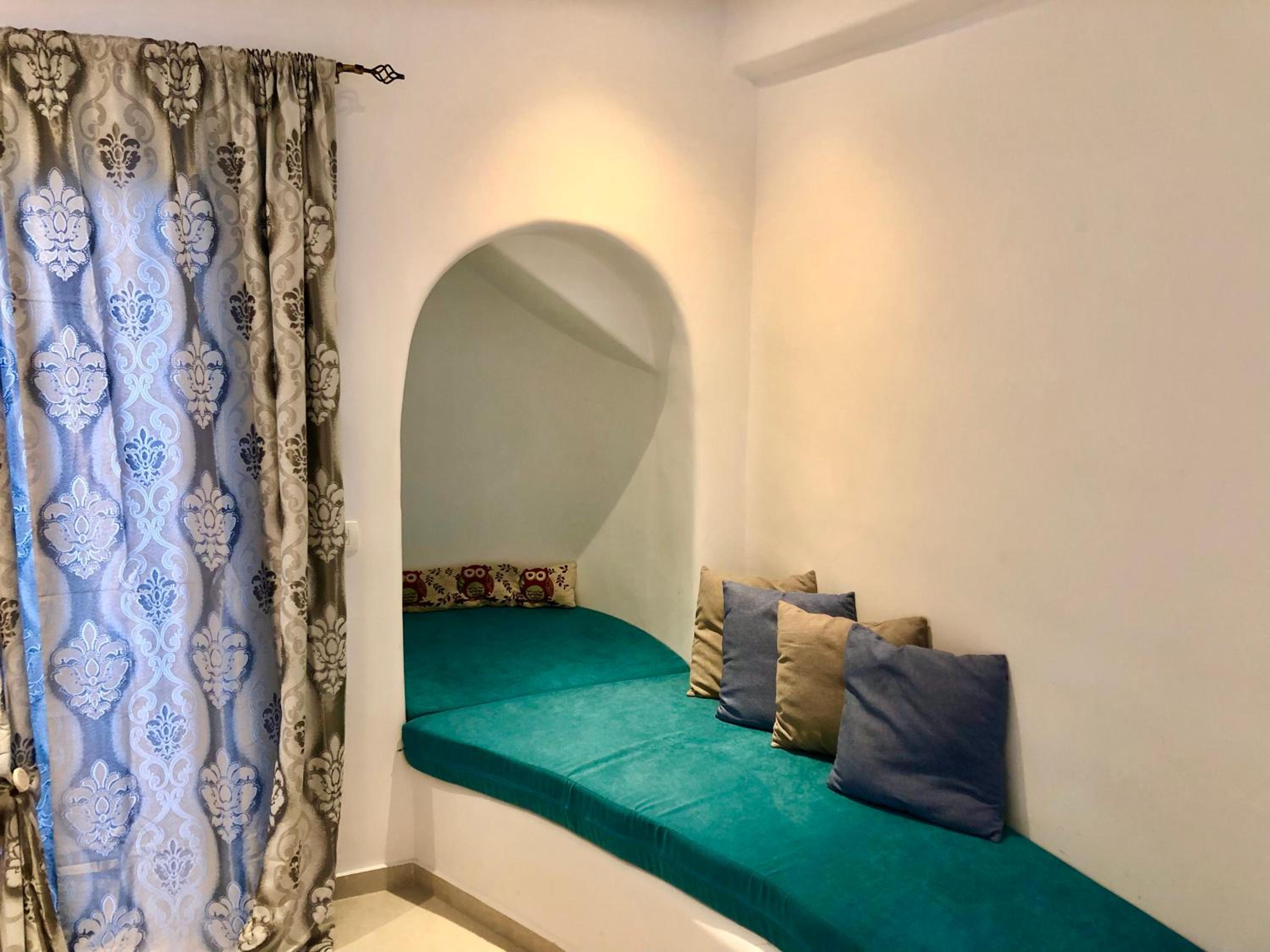 Oldtown Suites Fira