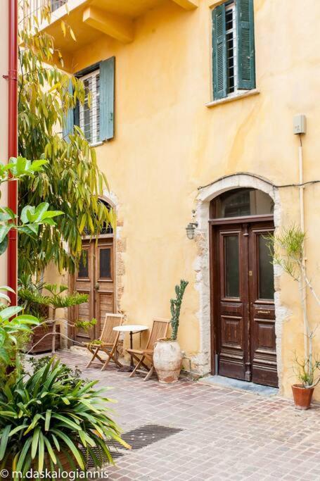 History & Culture in Old Town Chania view 2