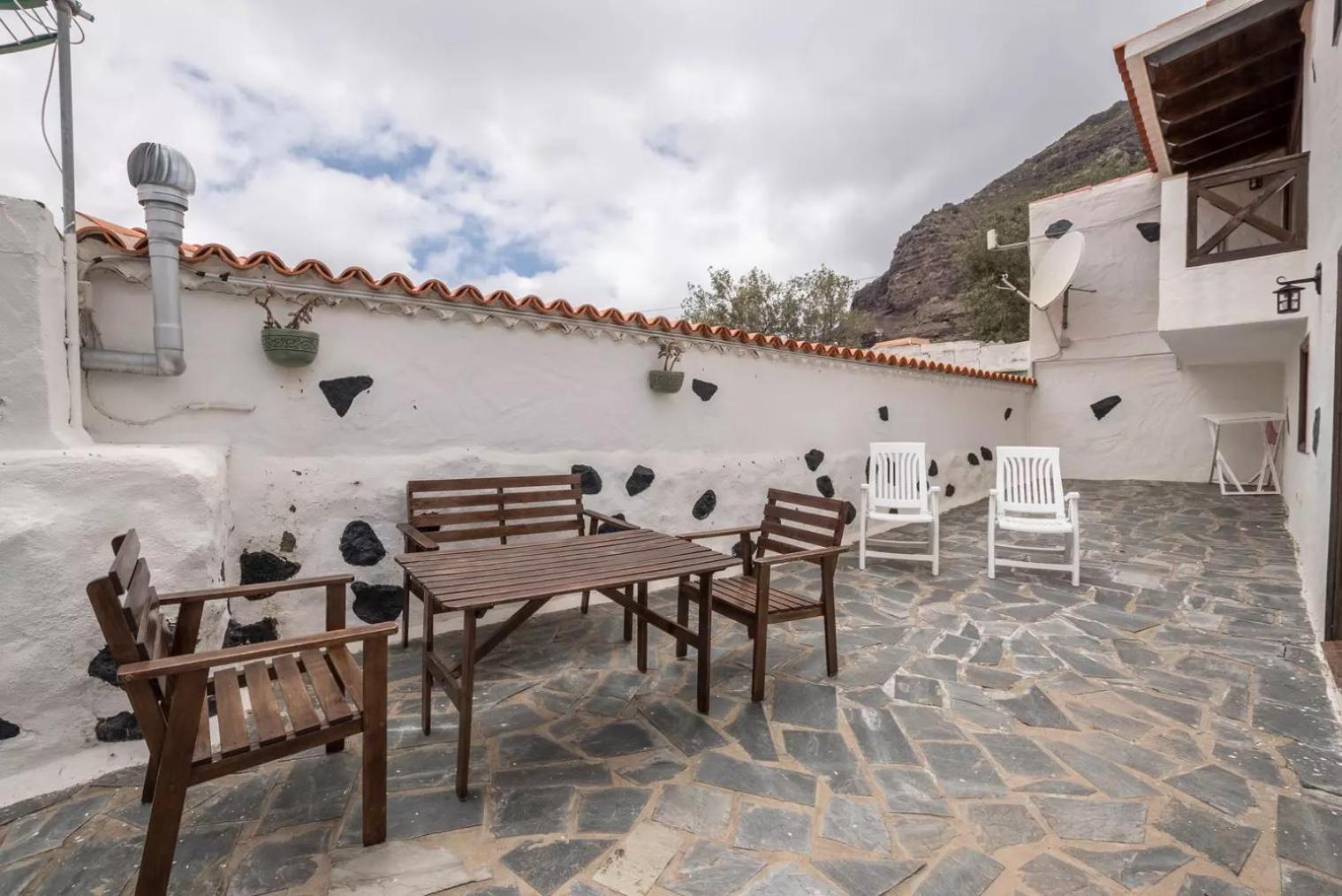 Casa Mercedes, Tamaimo