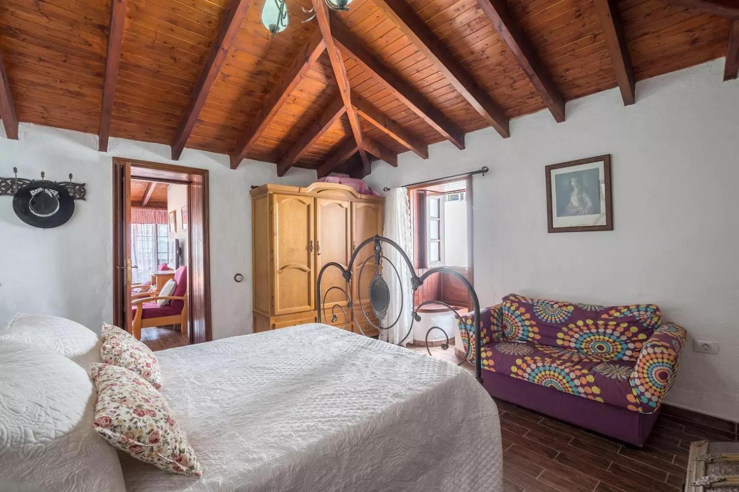 Casa Mercedes, Tamaimo