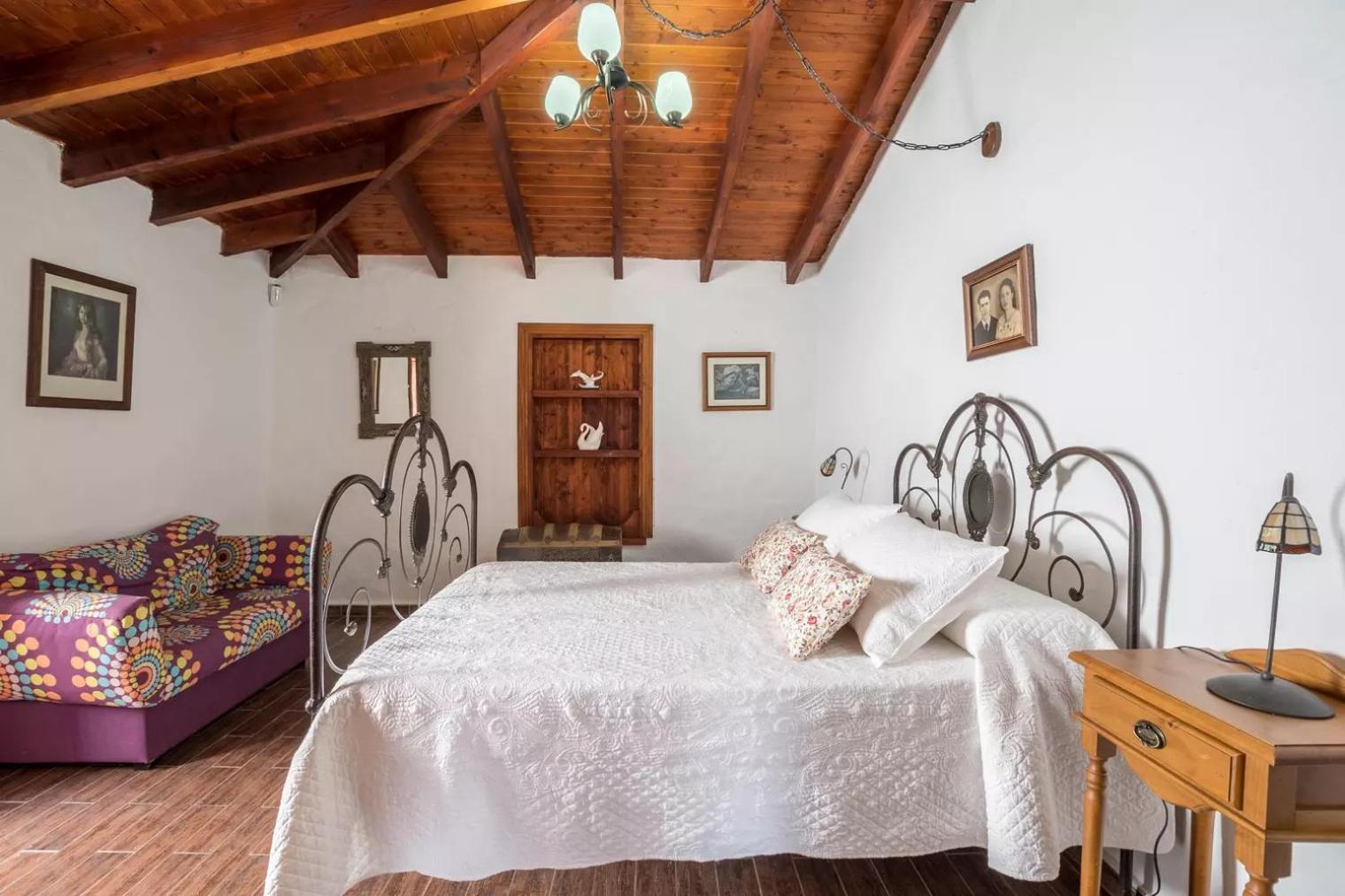 Casa Mercedes, Tamaimo