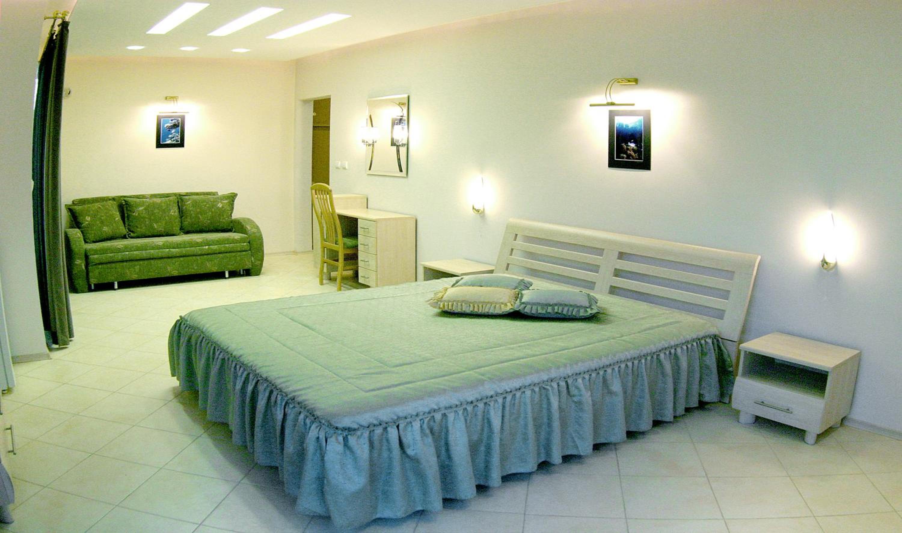 Stela Guest House